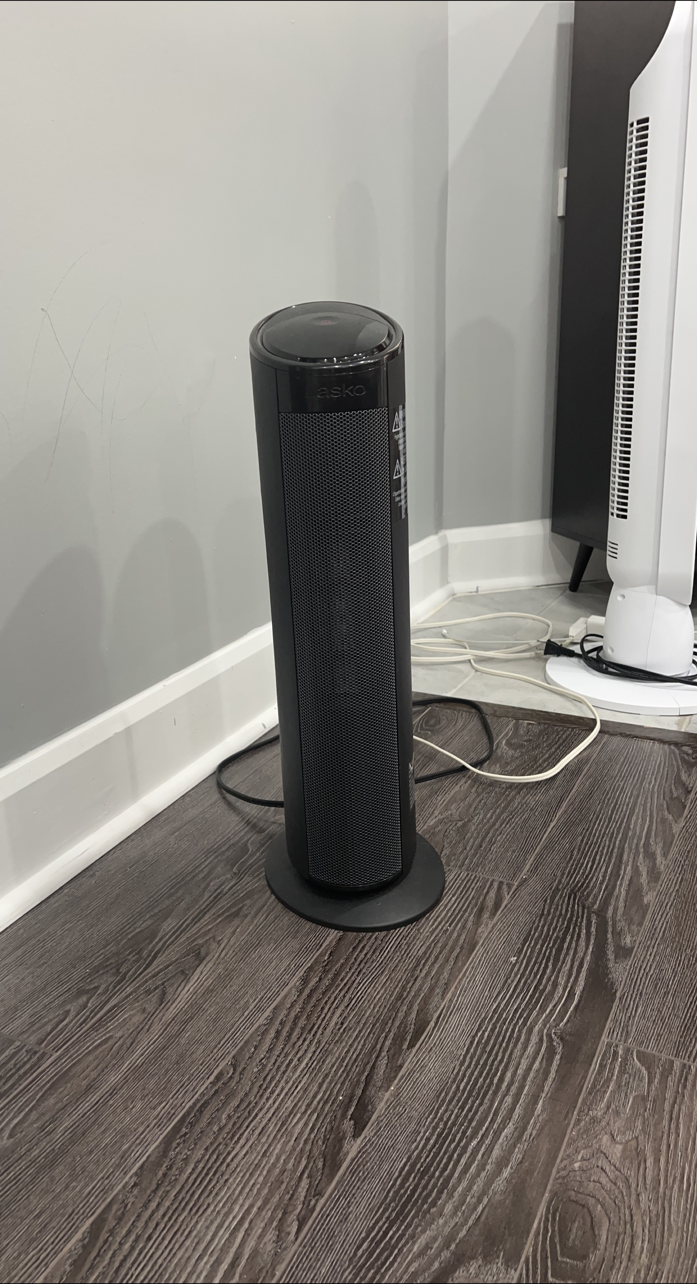 Lasko Black Tower Heater thumbnail