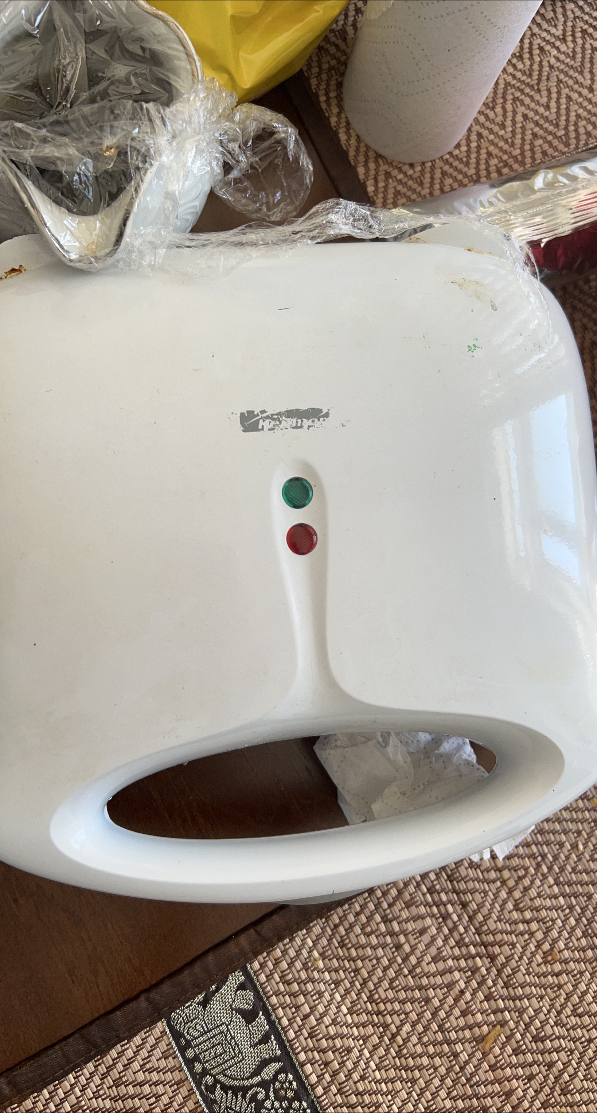 Kenmore White grilled cheese Maker