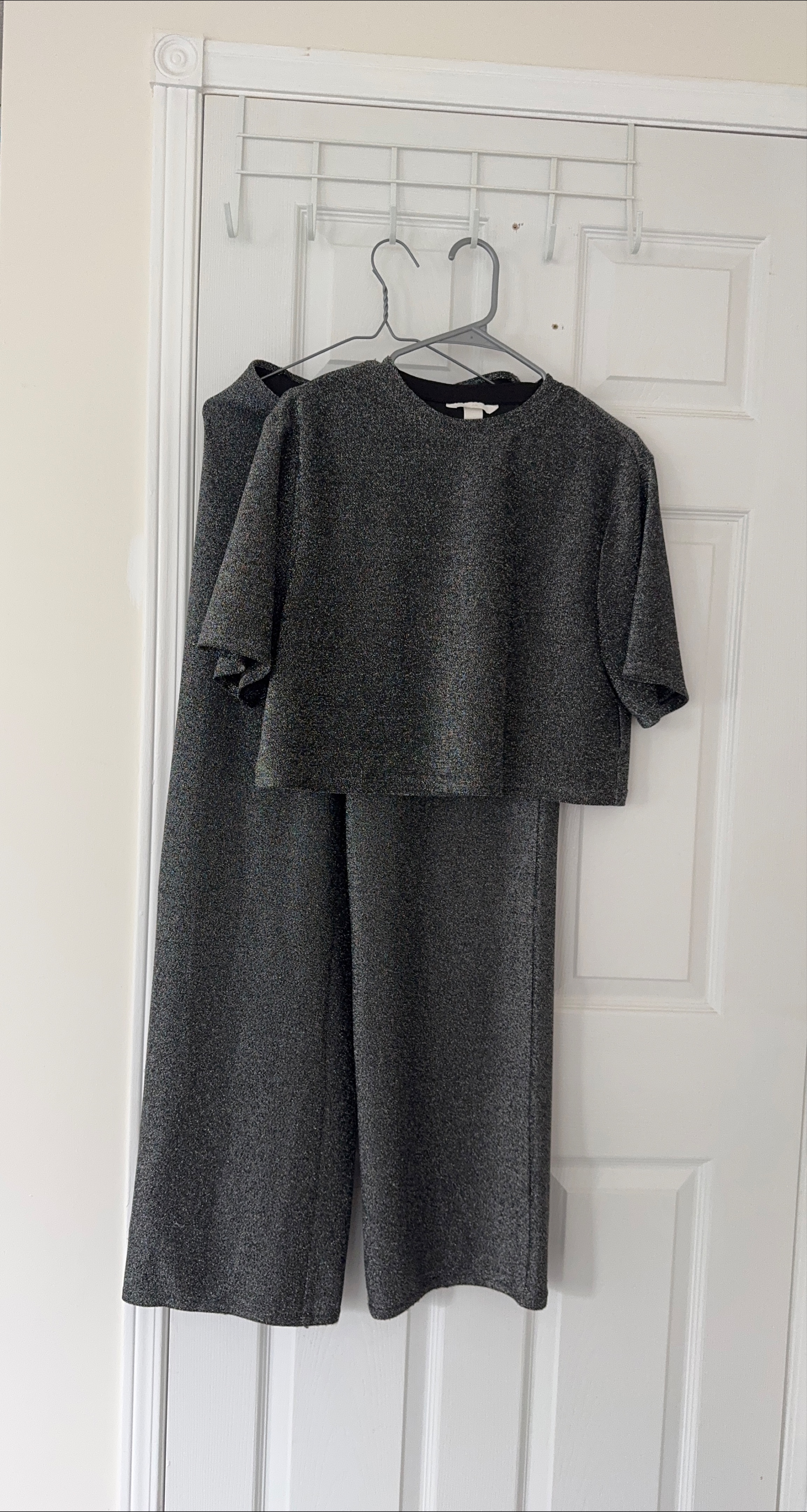 H&M Two-Piece Set - Top and Pants thumbnail