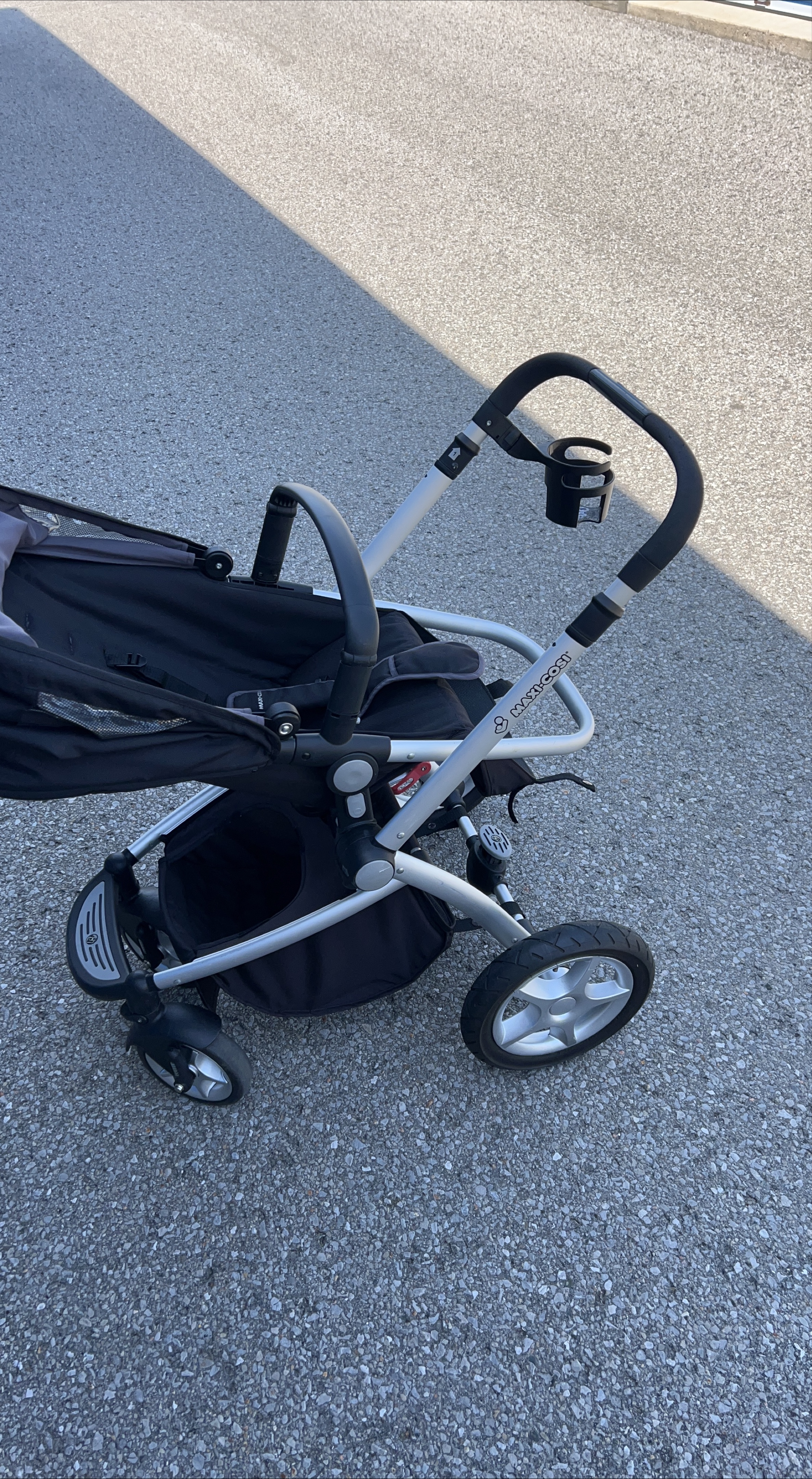 Maxi-Cosi Stroller - Great Condition thumbnail
