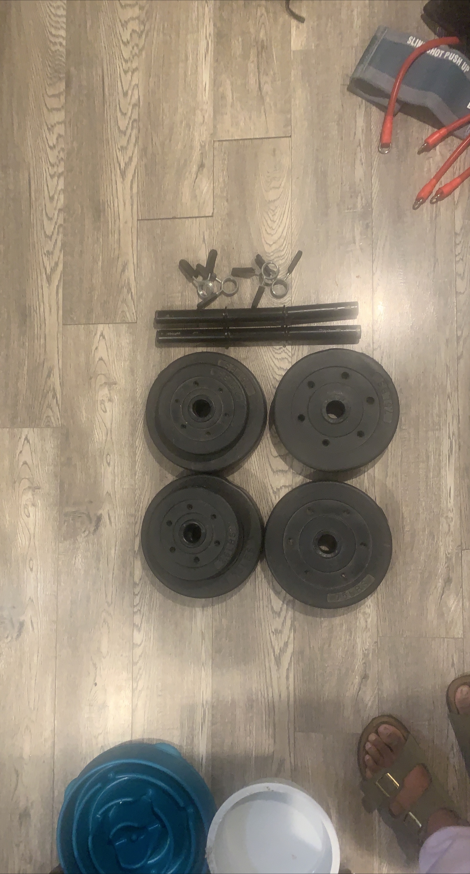 Moving Sale! Dumbbell Weight Set and Accessories thumbnail