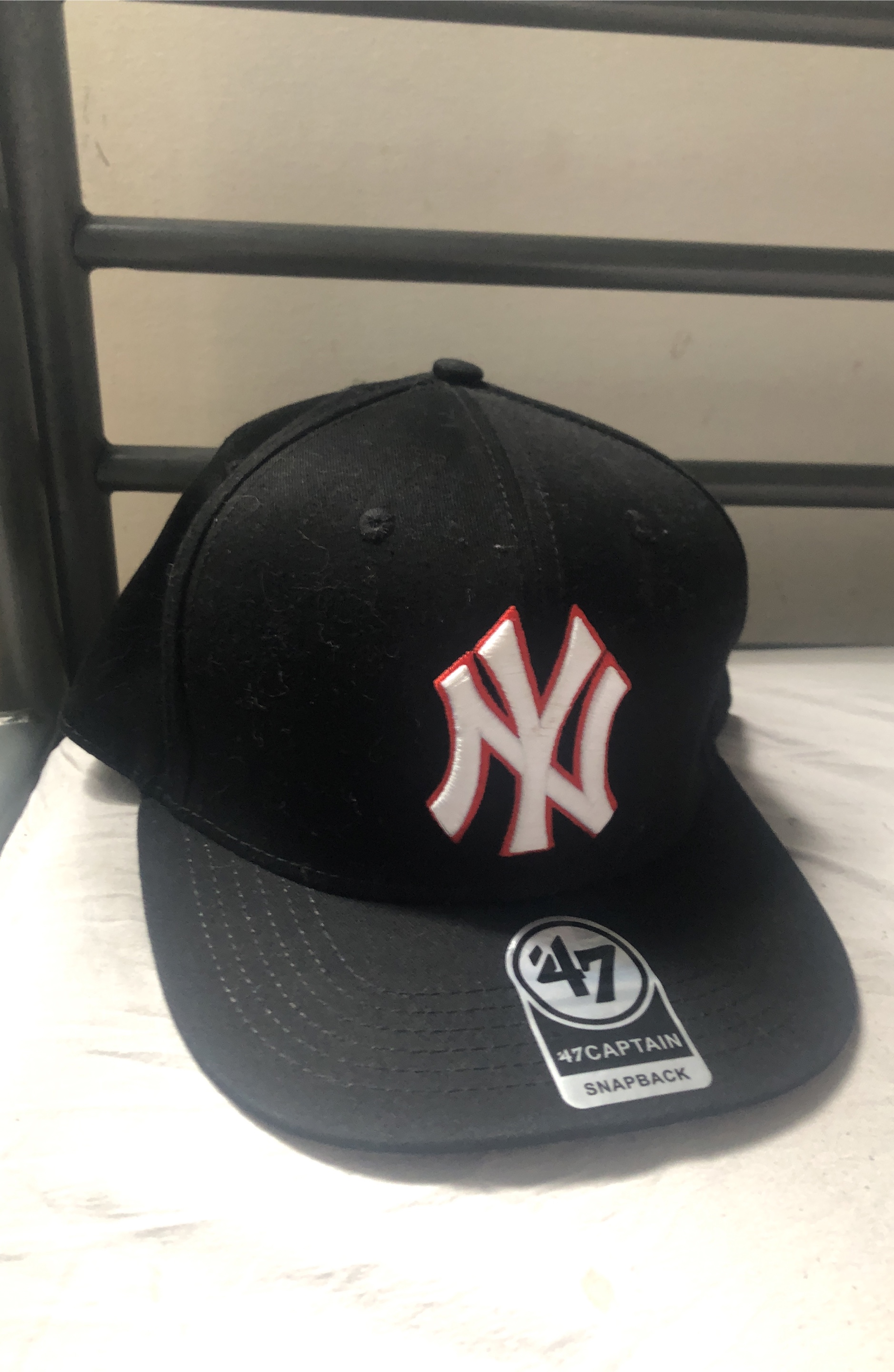 '47 Brand New York Yankees Captain Snapback Cap thumbnail