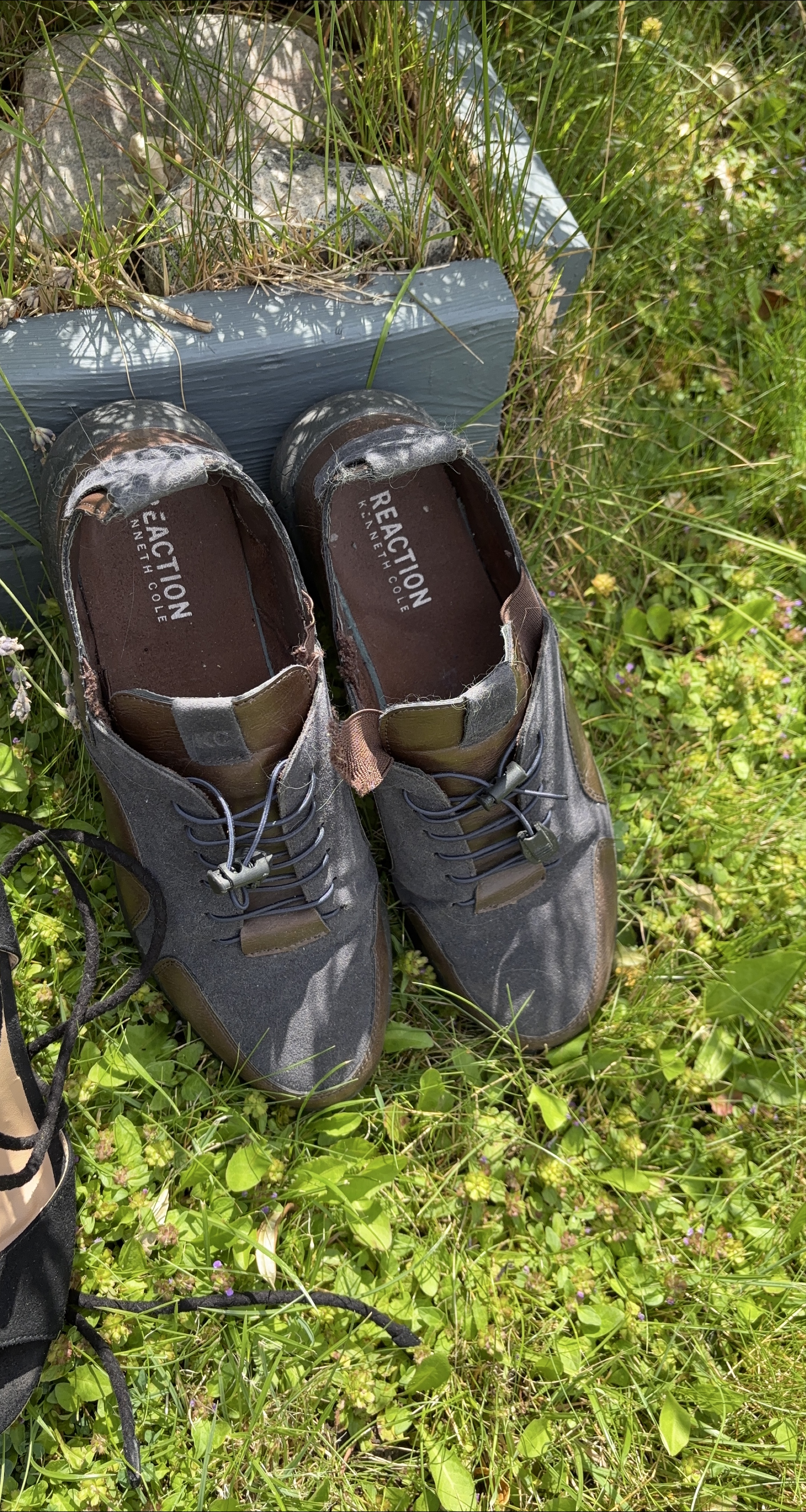 Kenneth Cole Reaction Shoes thumbnail