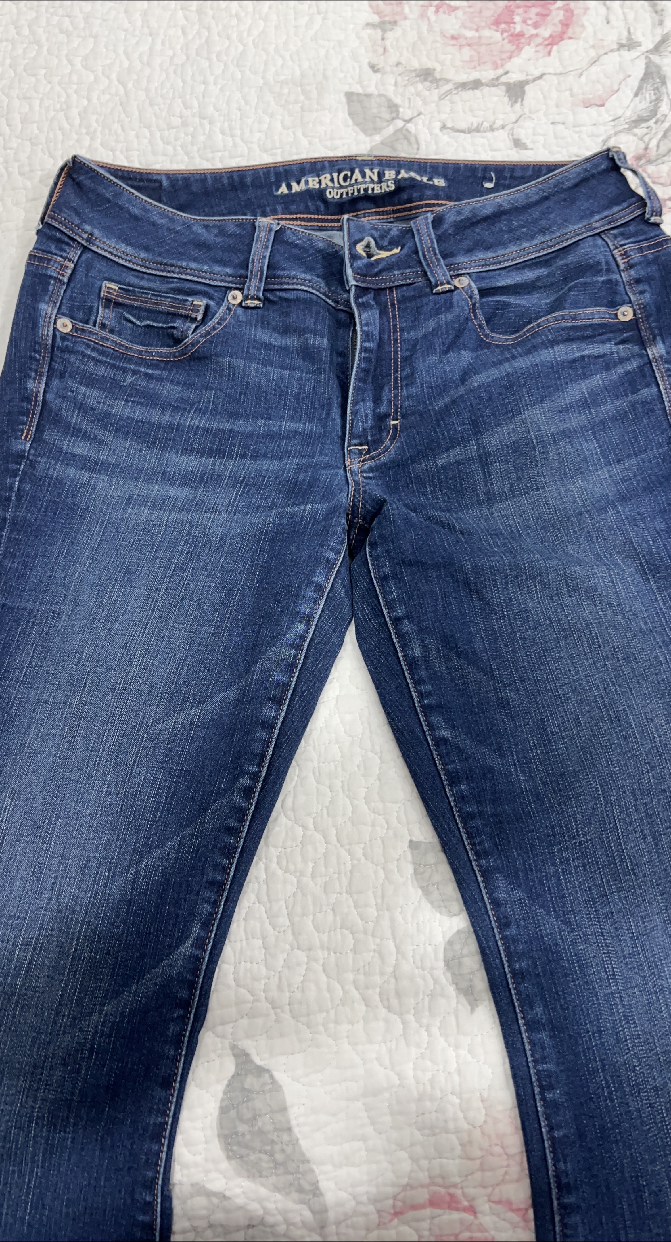 American Eagle Outfitters Flare Jeans thumbnail