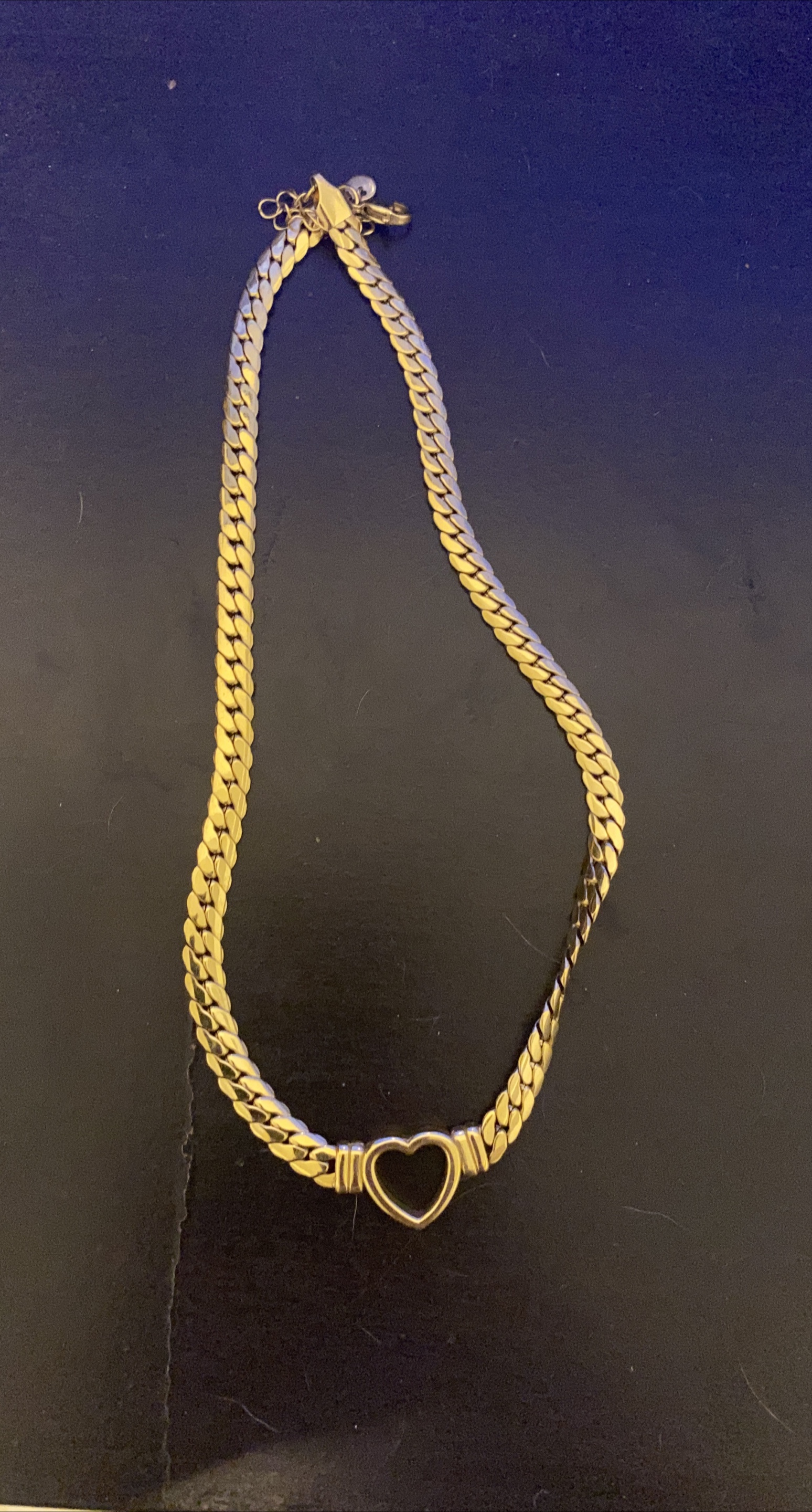 Gold Heart Chain Necklace thumbnail