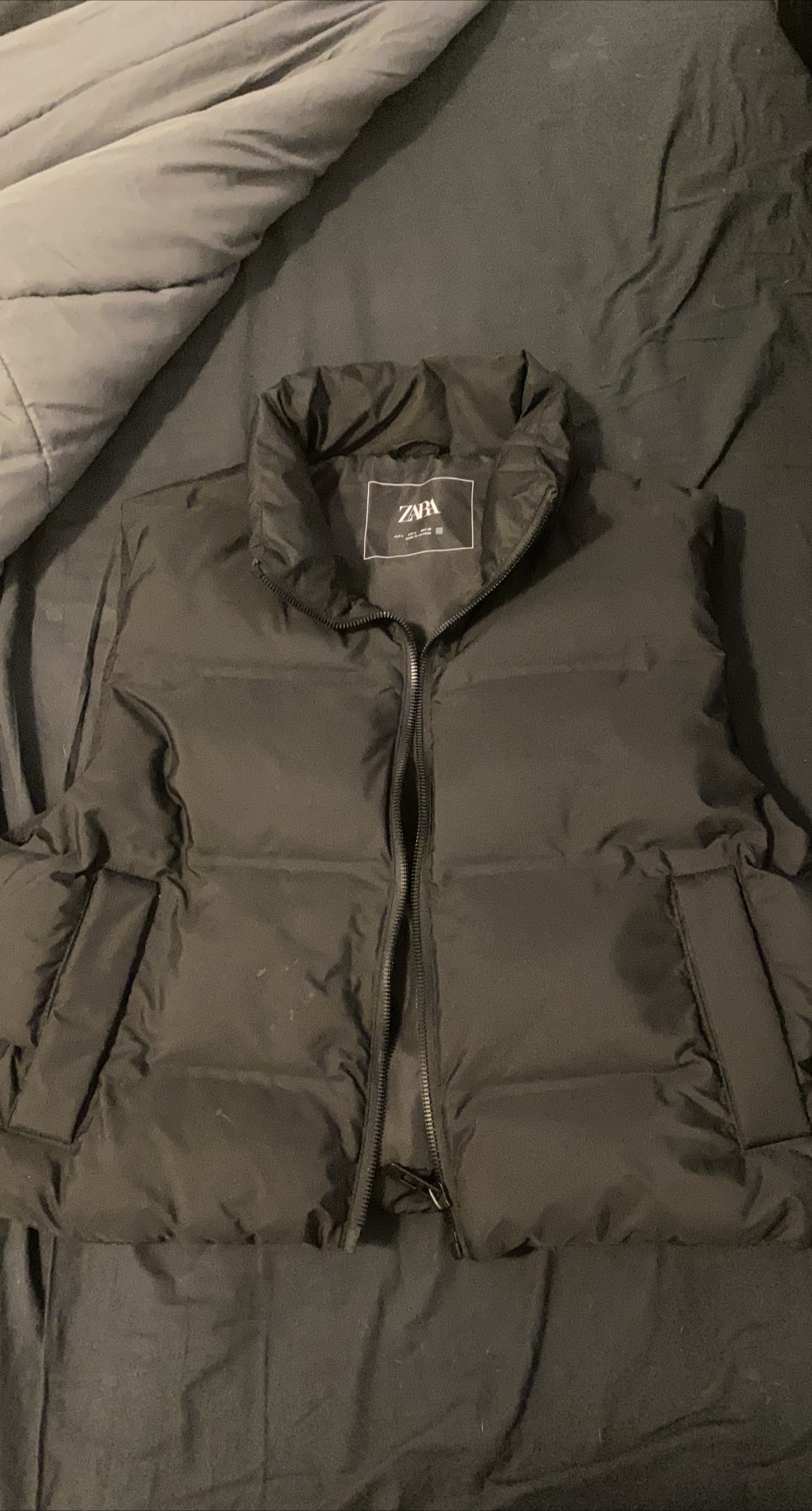 ZARA Puffer Vest - Size L thumbnail