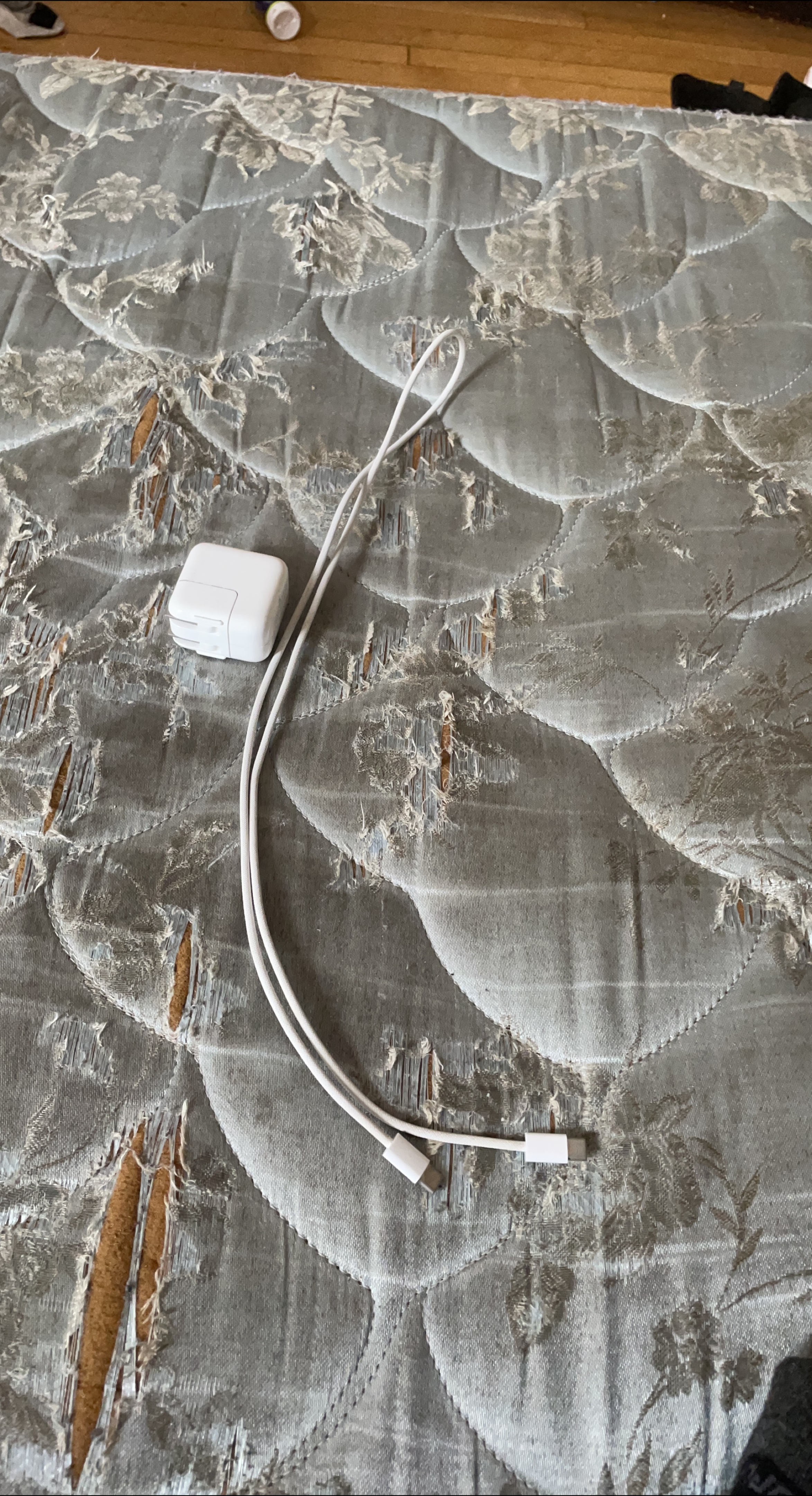 Apple USB-C Charger and Cable thumbnail