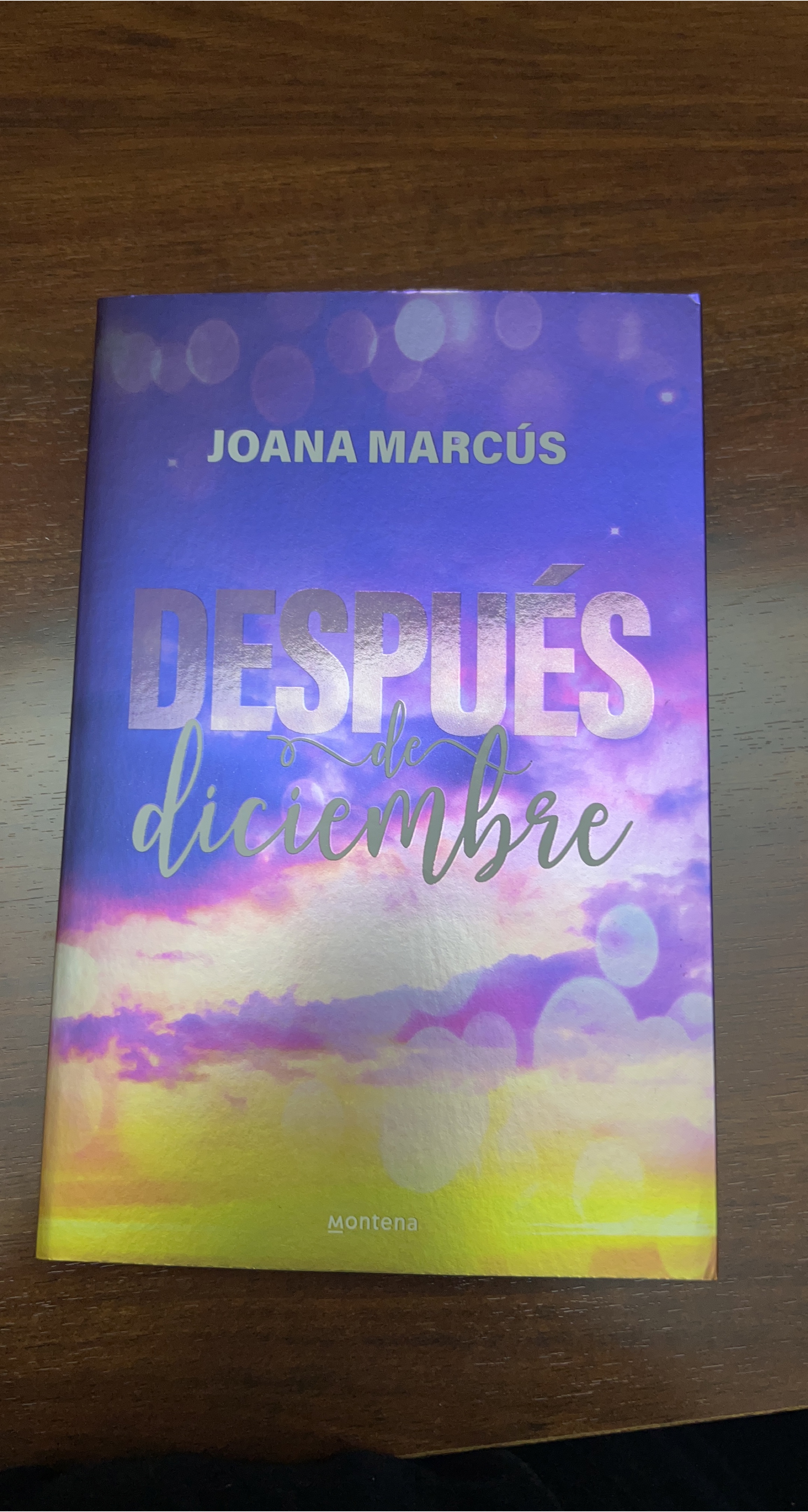 Después de Diciembre by Joana Marcús thumbnail