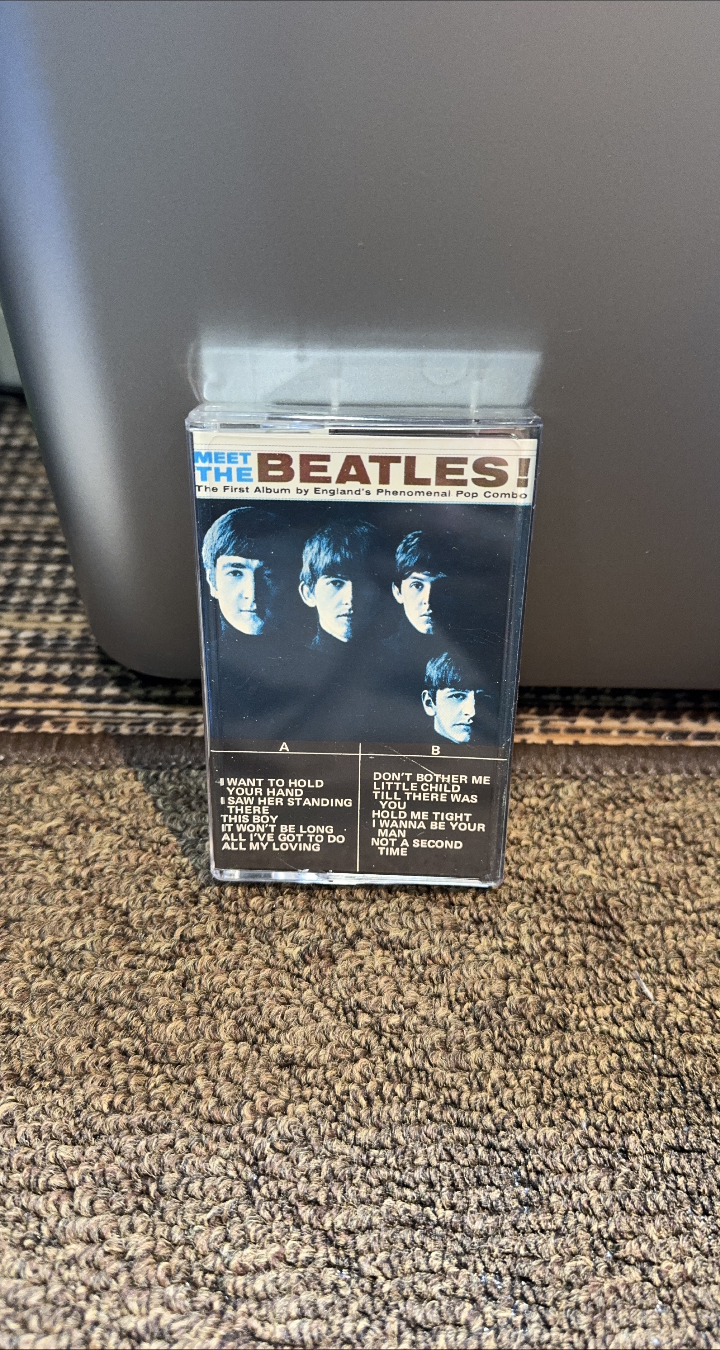The Beatles - Meet The Beatles! Cassette Tape thumbnail