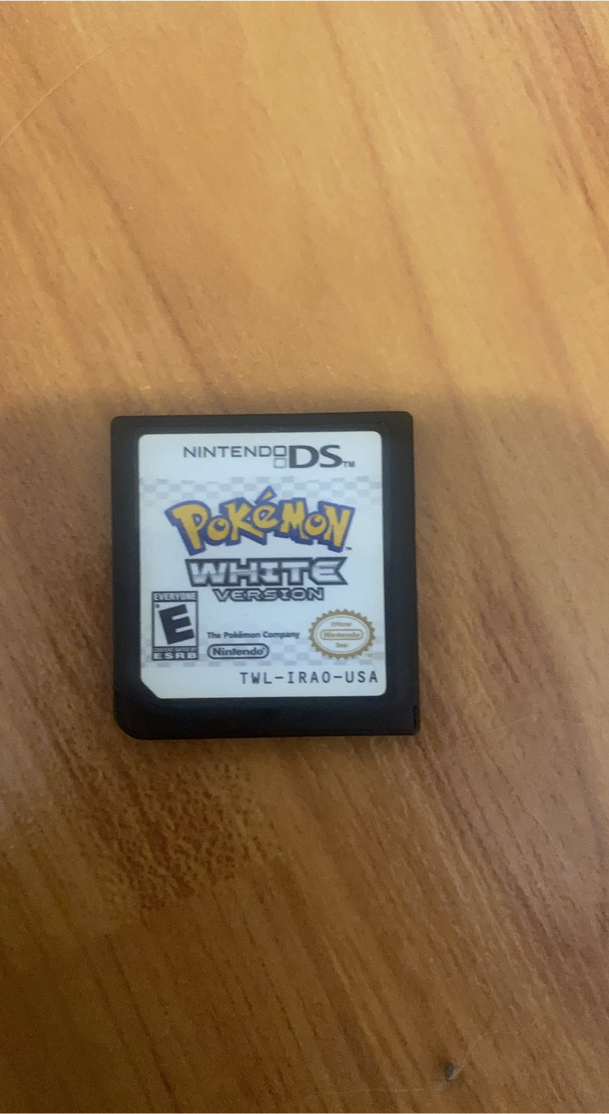 Pokemon White Version for Nintendo DS thumbnail