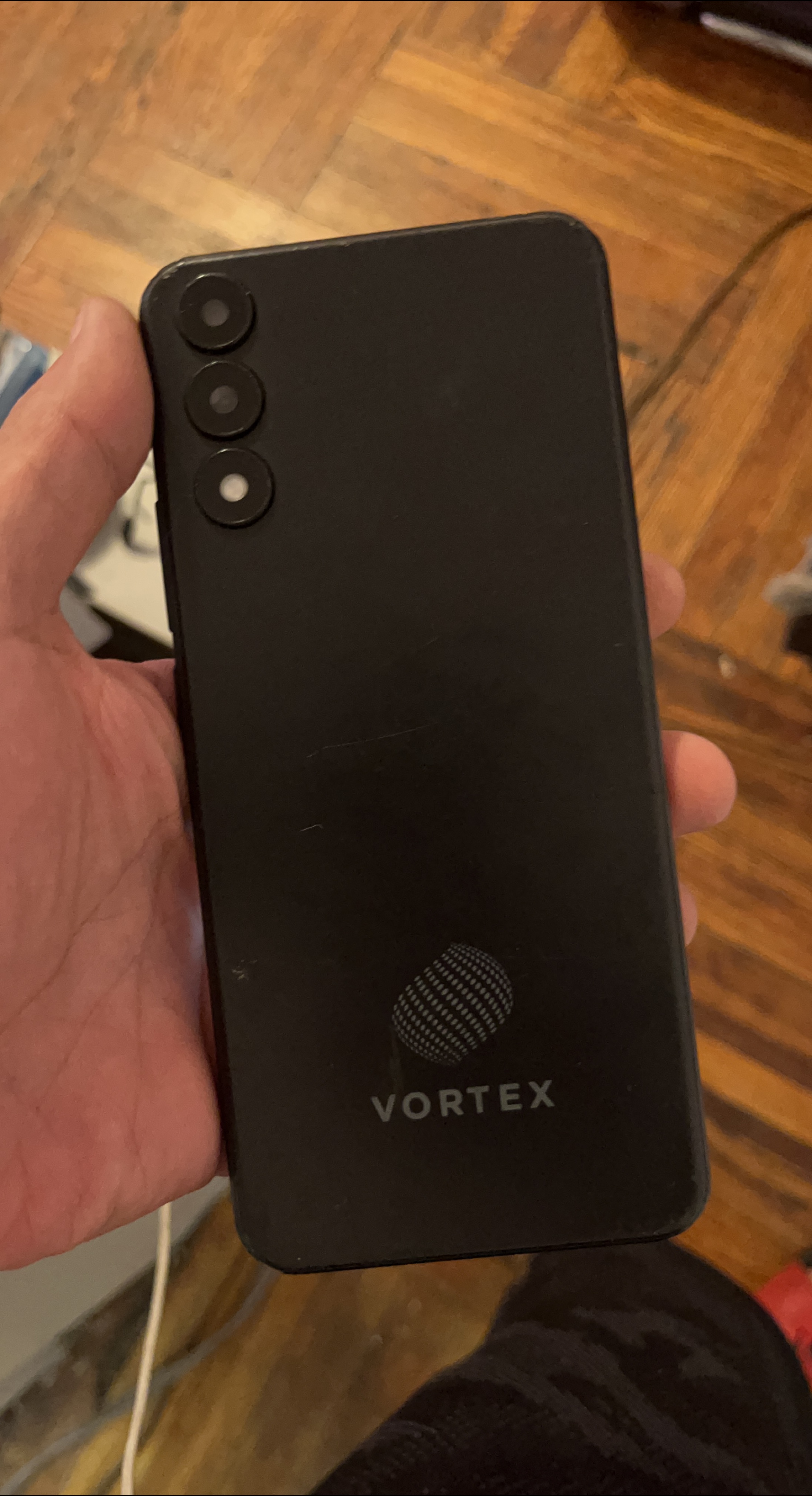 Vortex Smartphone - Cracked Screen thumbnail