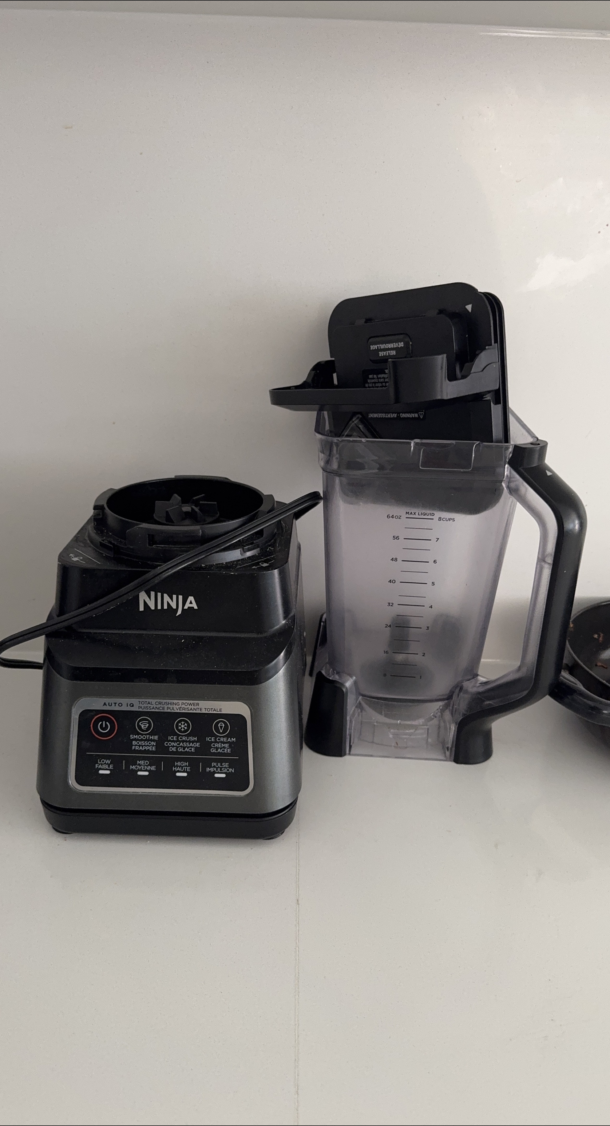 Ninja Blender - Smoothie, Ice Crush, Ice Cream thumbnail