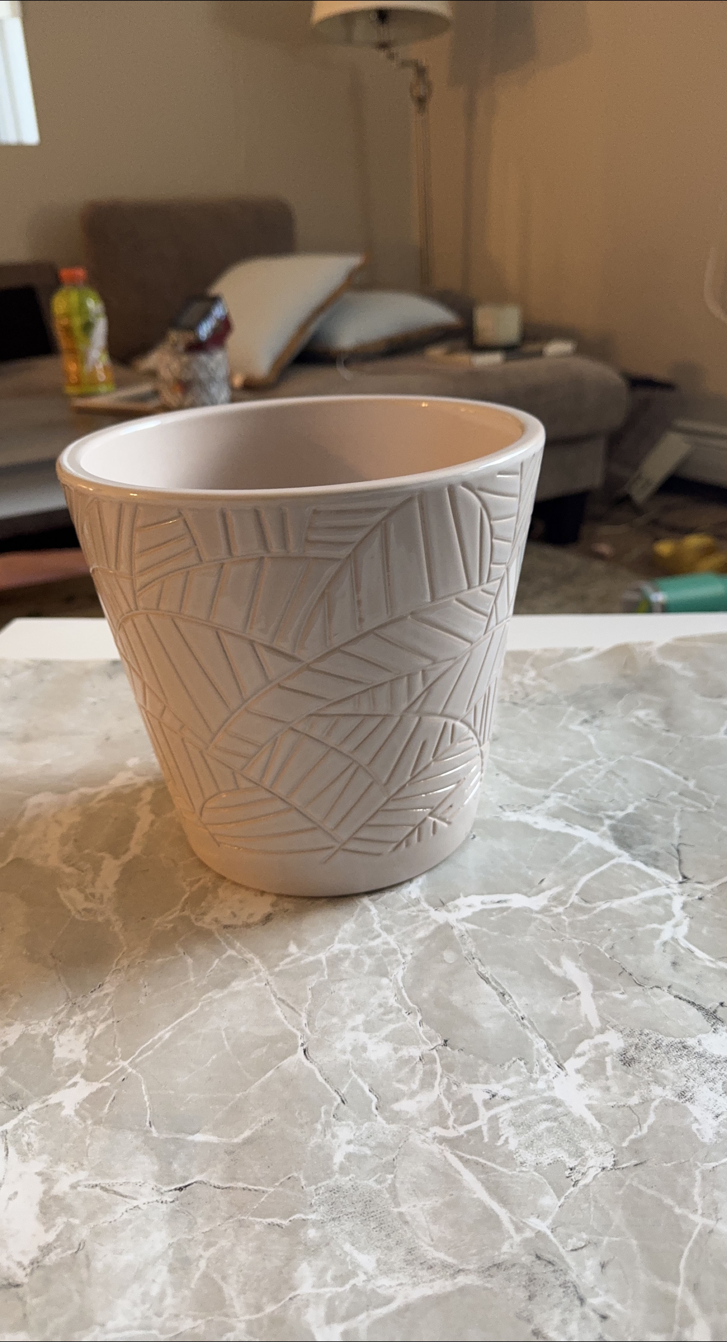 Leaf Patterned Flower Pot thumbnail