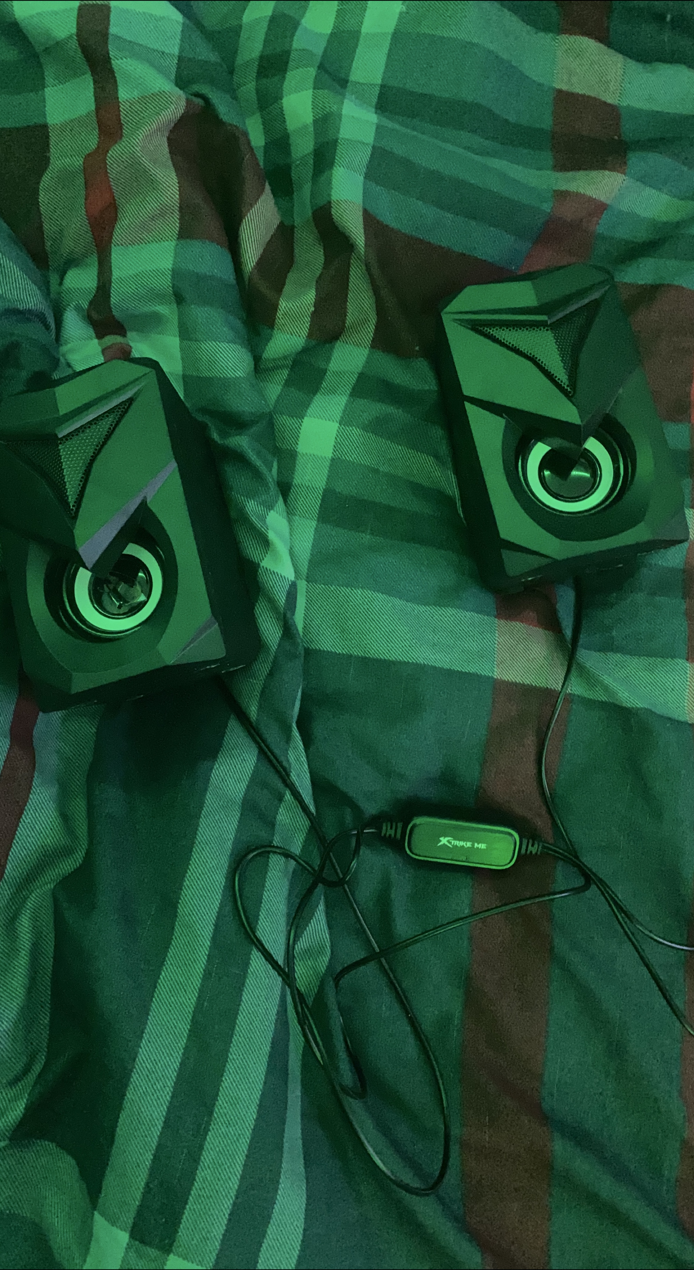 Xtrike Me Speakers thumbnail