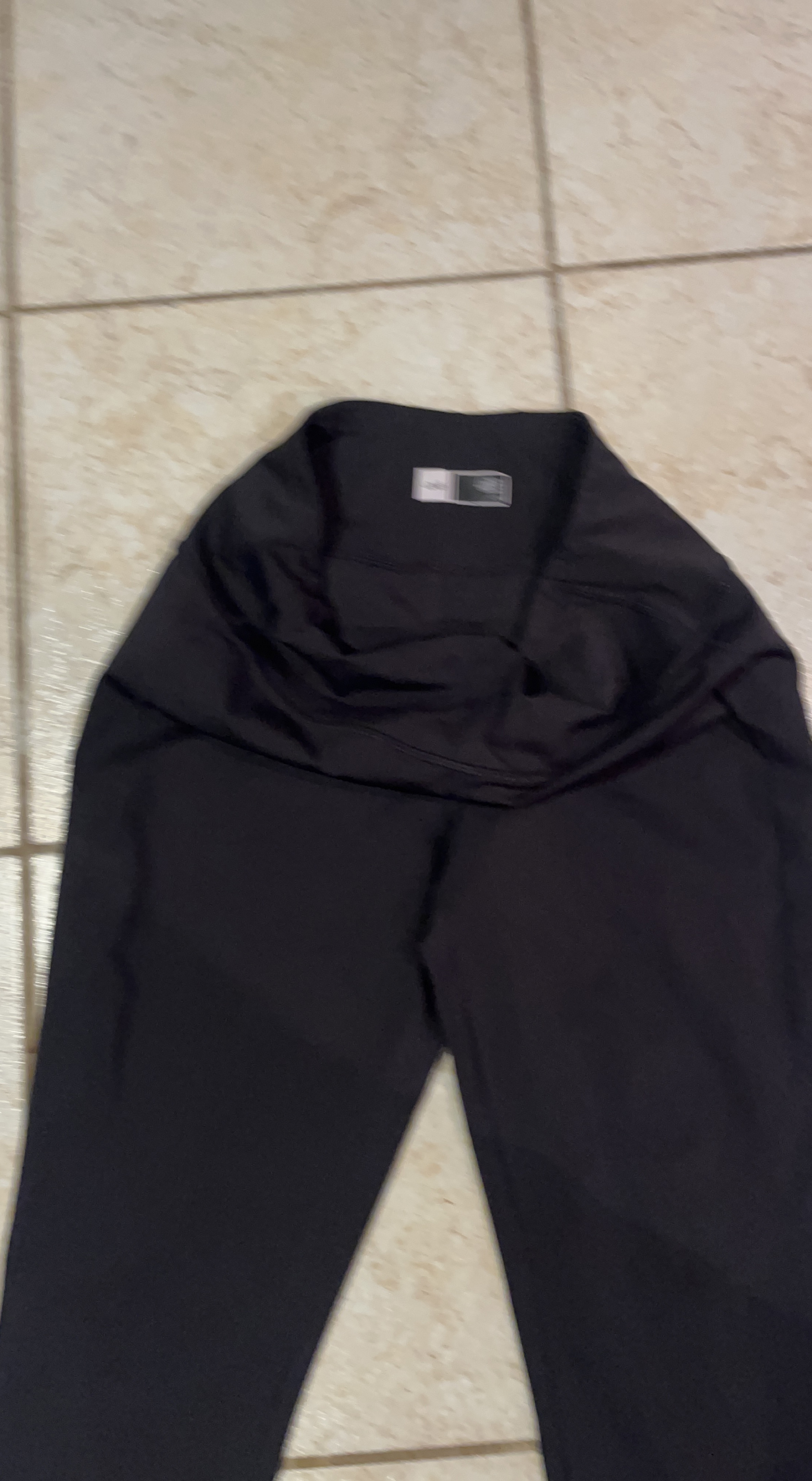 Lululemon Black Leggings thumbnail