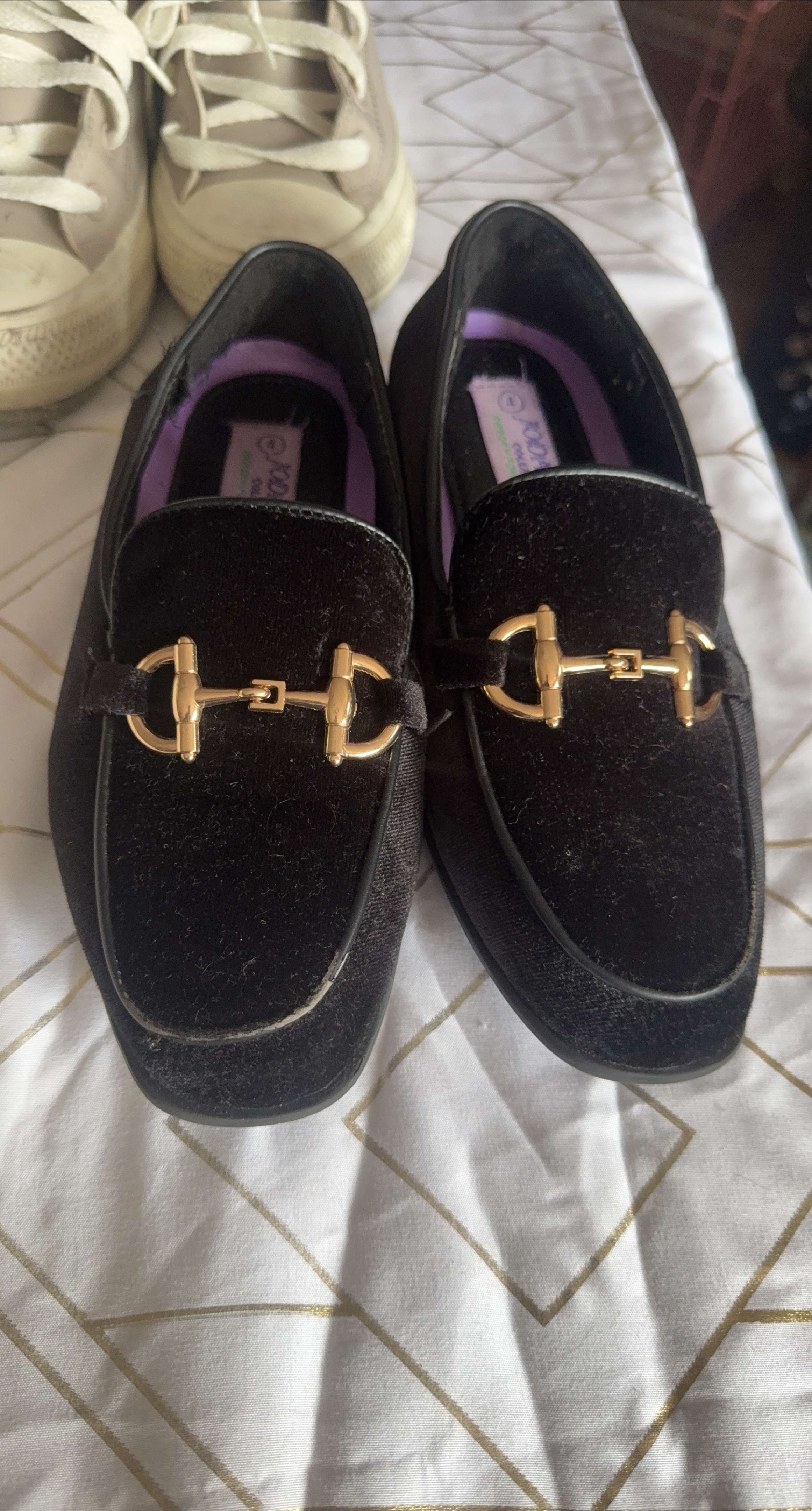 Jordano Black Velvet Loafers size 4y thumbnail