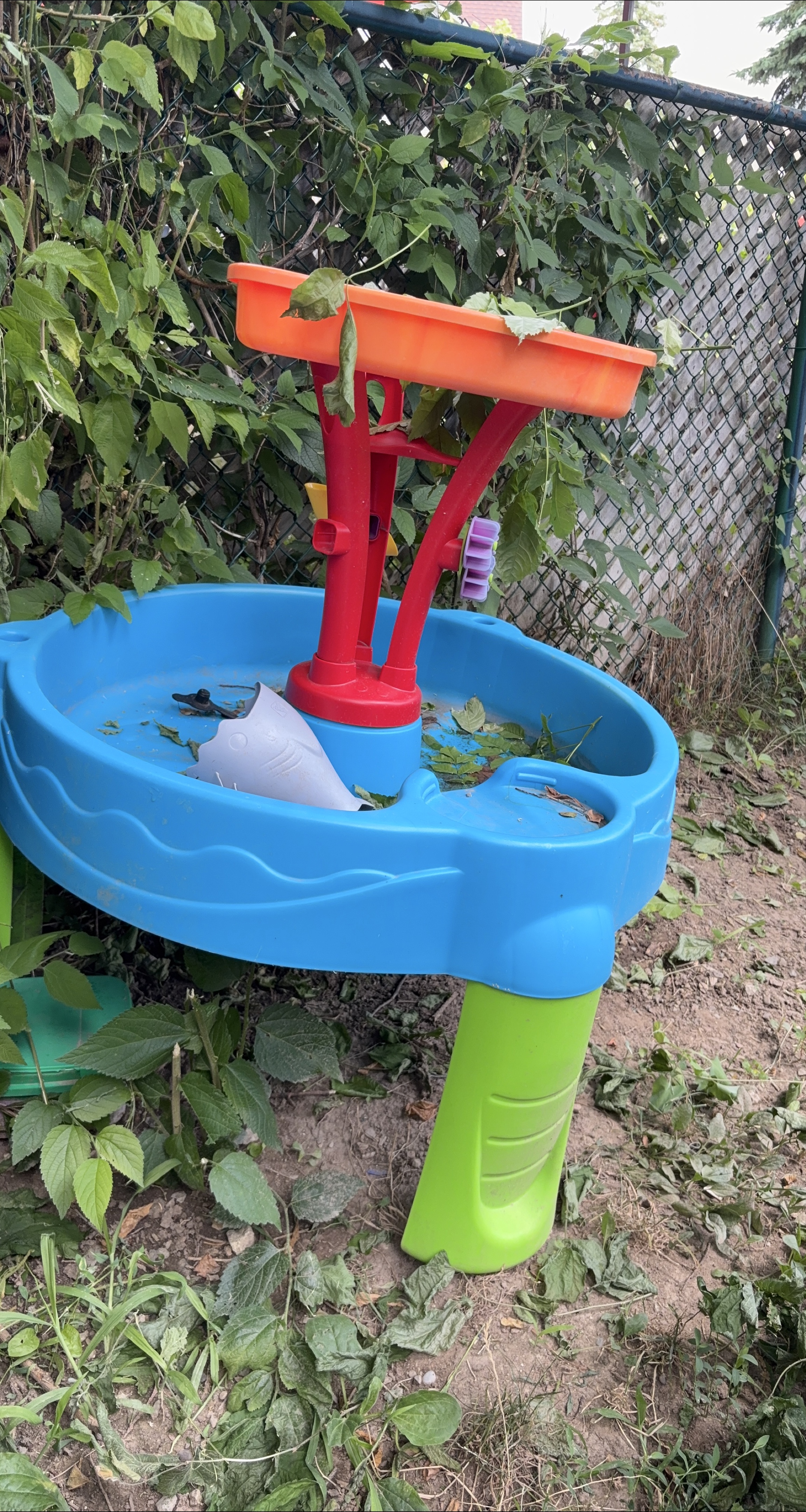 Kids Water and Sand Table thumbnail