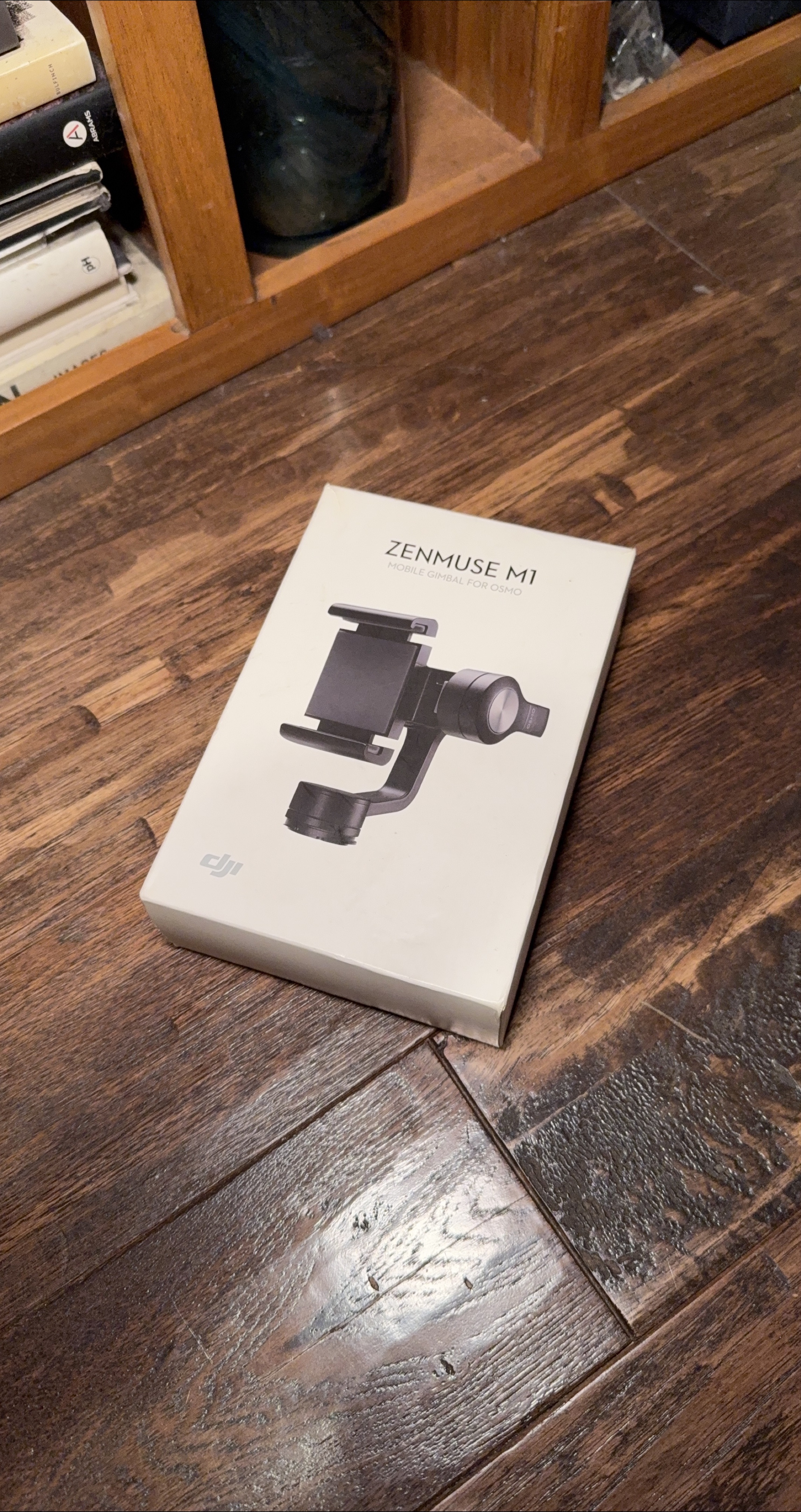 DJI Zenmuse M1 Mobile Gimbal for Osmo thumbnail