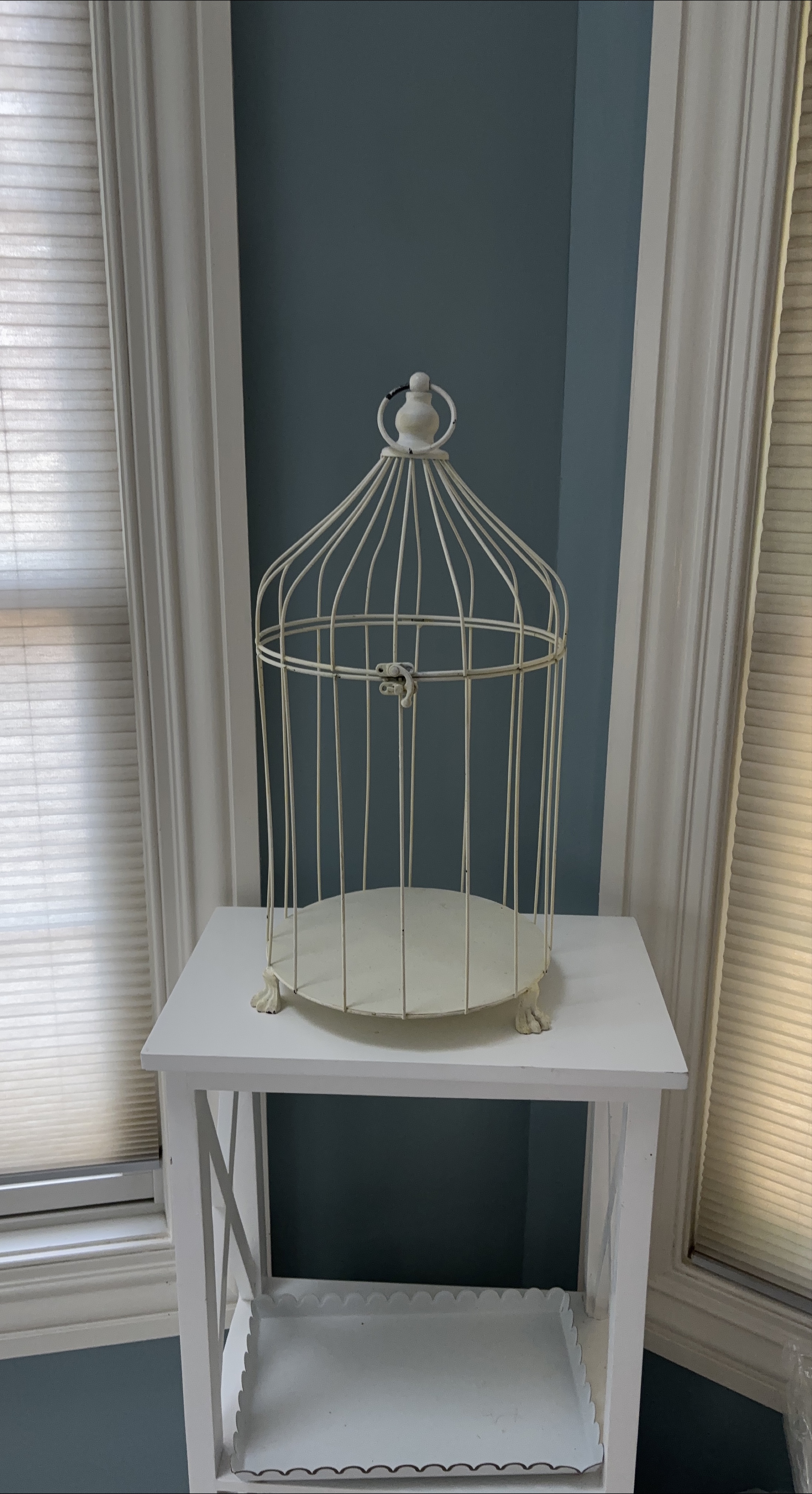 Decorative White Metal Bird Cage thumbnail