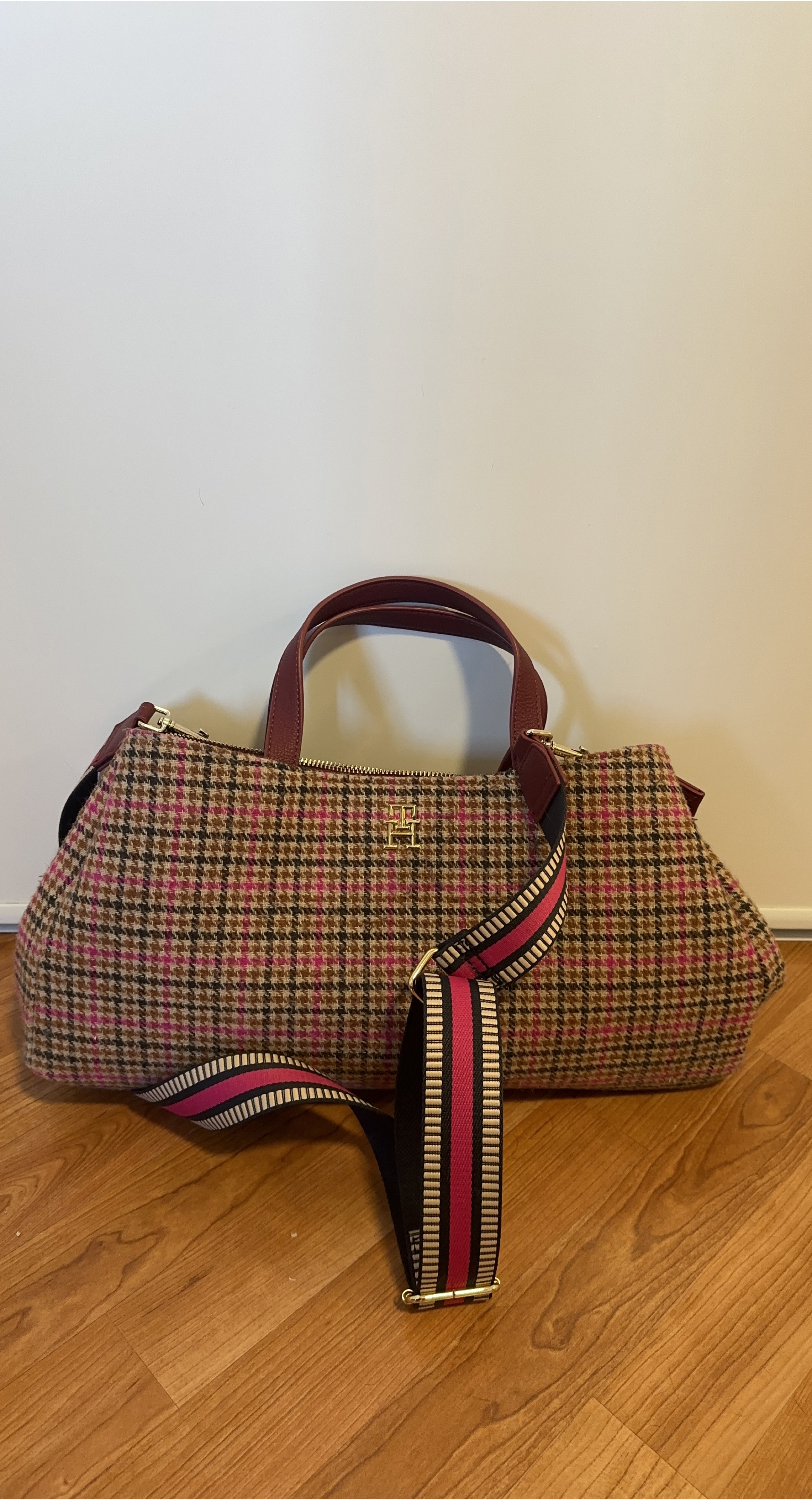 Tommy Hilfiger Houndstooth Satchel