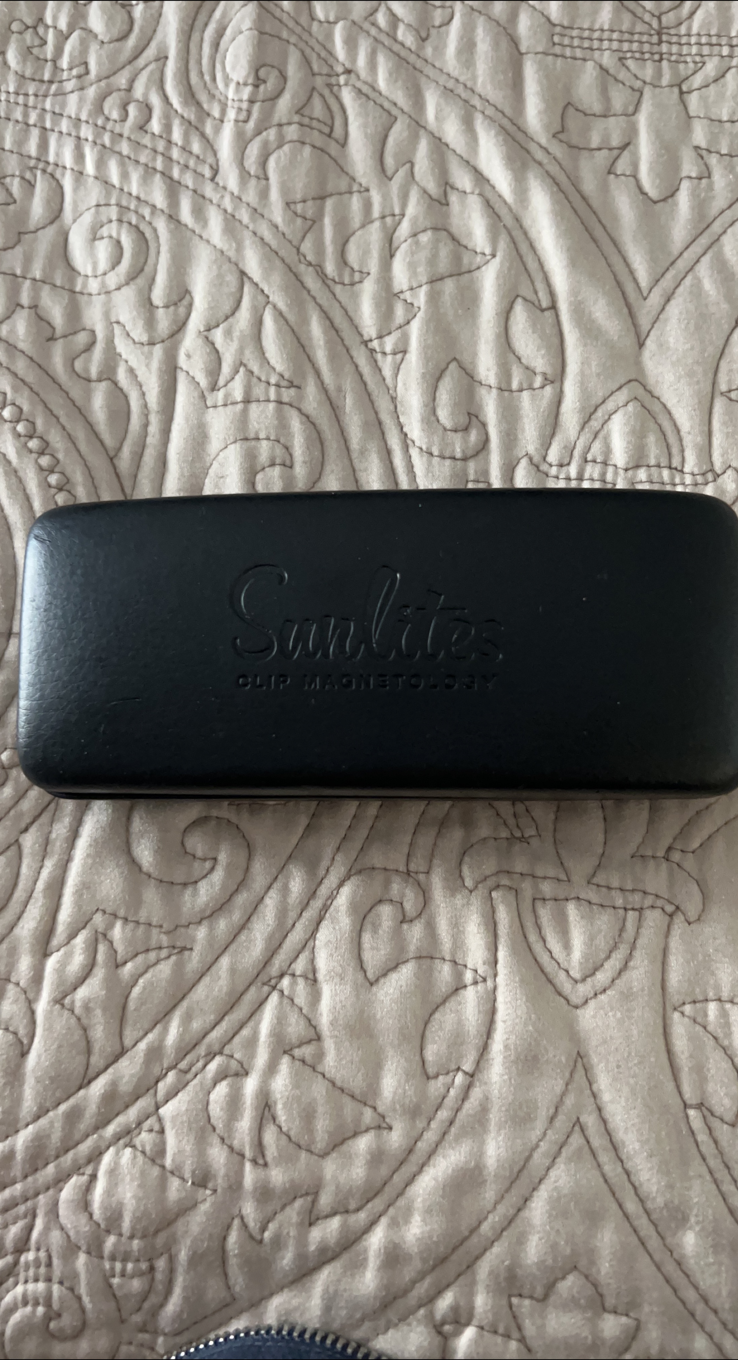 Sunlites Clip Magnetology Eyeglass Case thumbnail