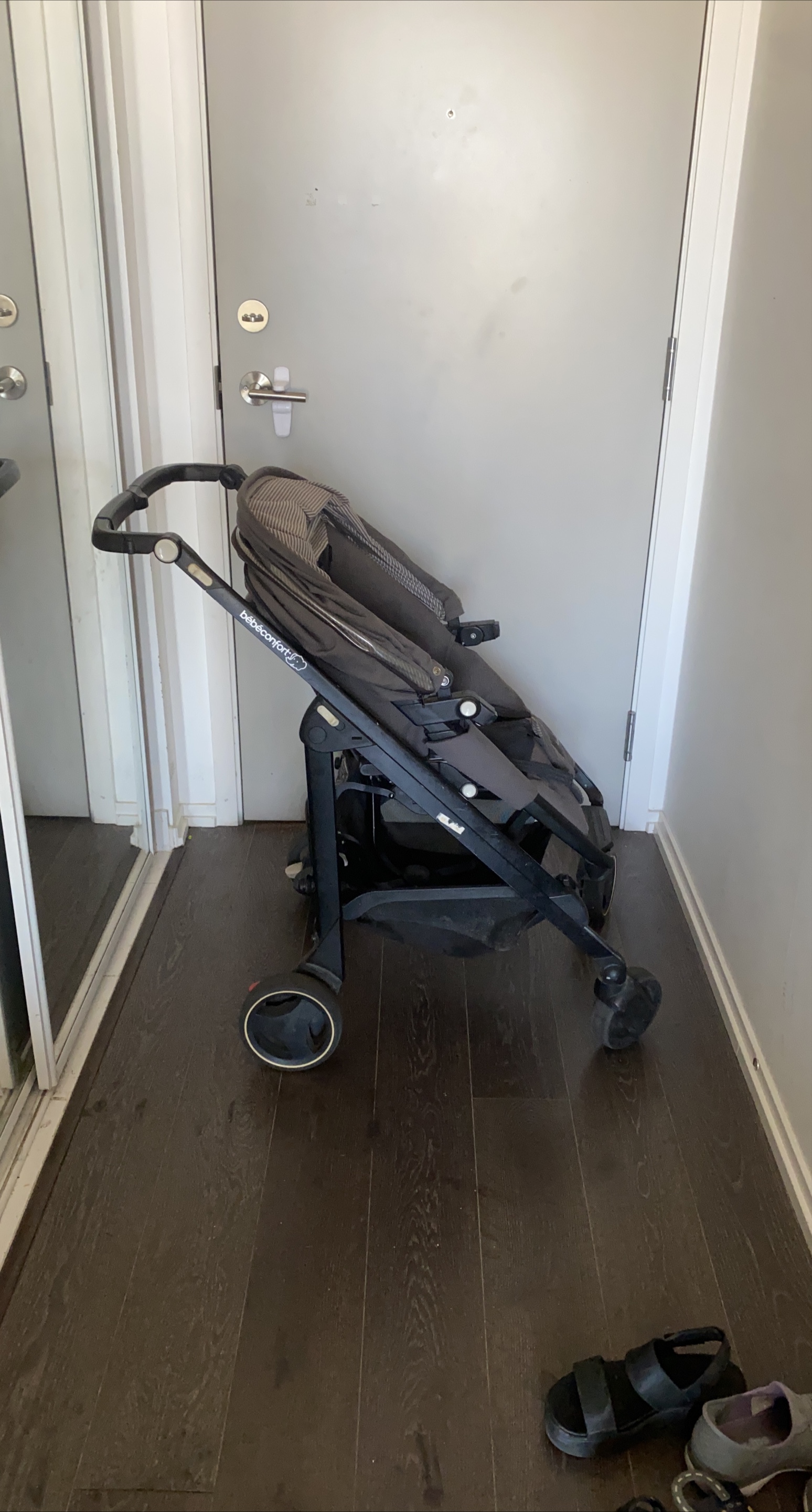Bébé confort stroller thumbnail