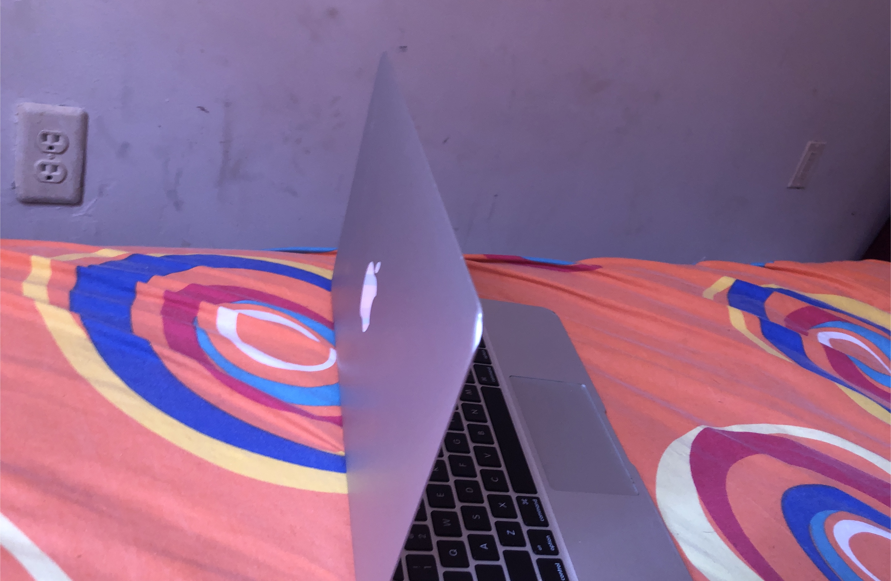 MacBook Air thumbnail