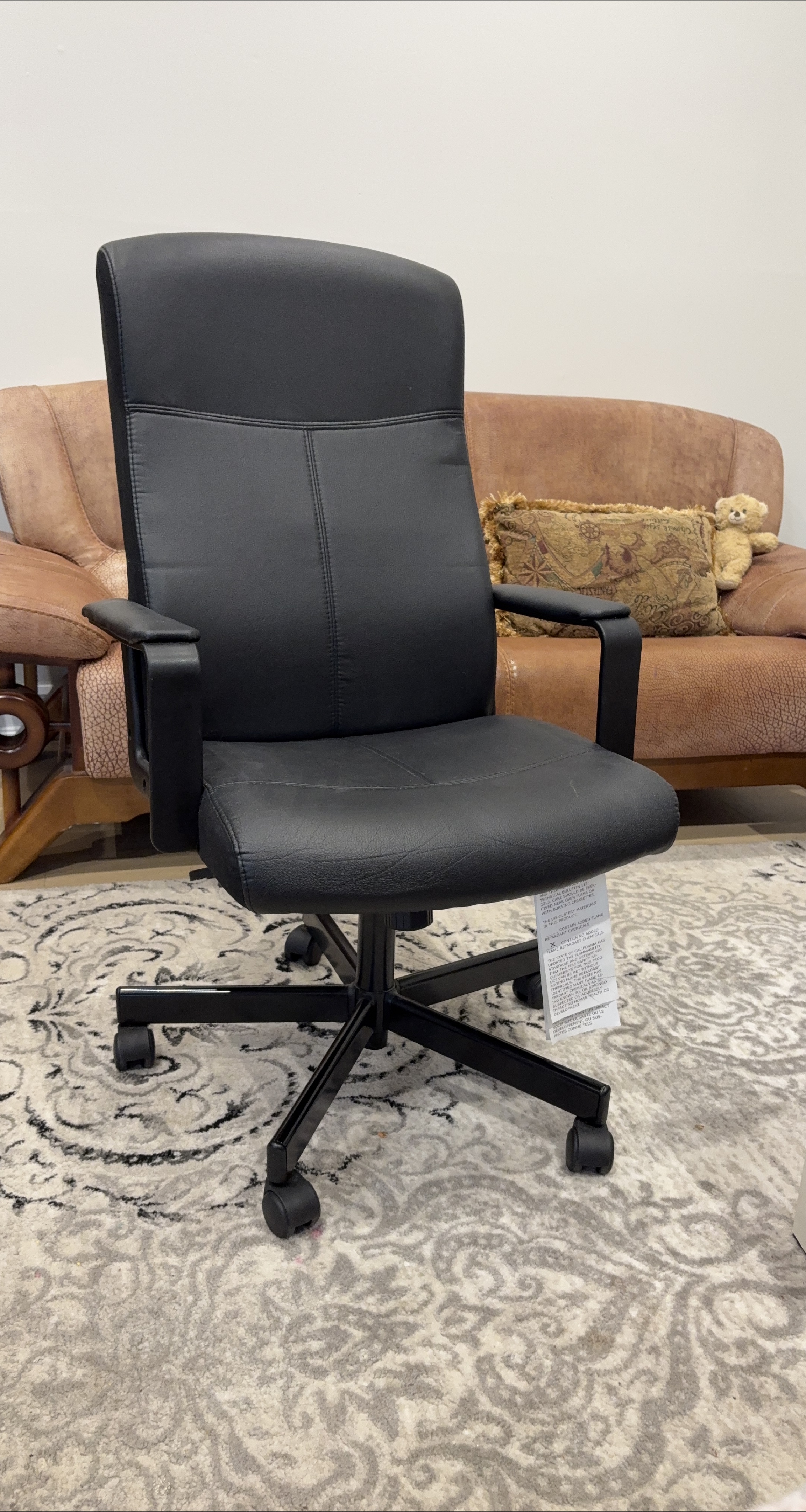 Black Office Chair Needs to go quick thumbnail