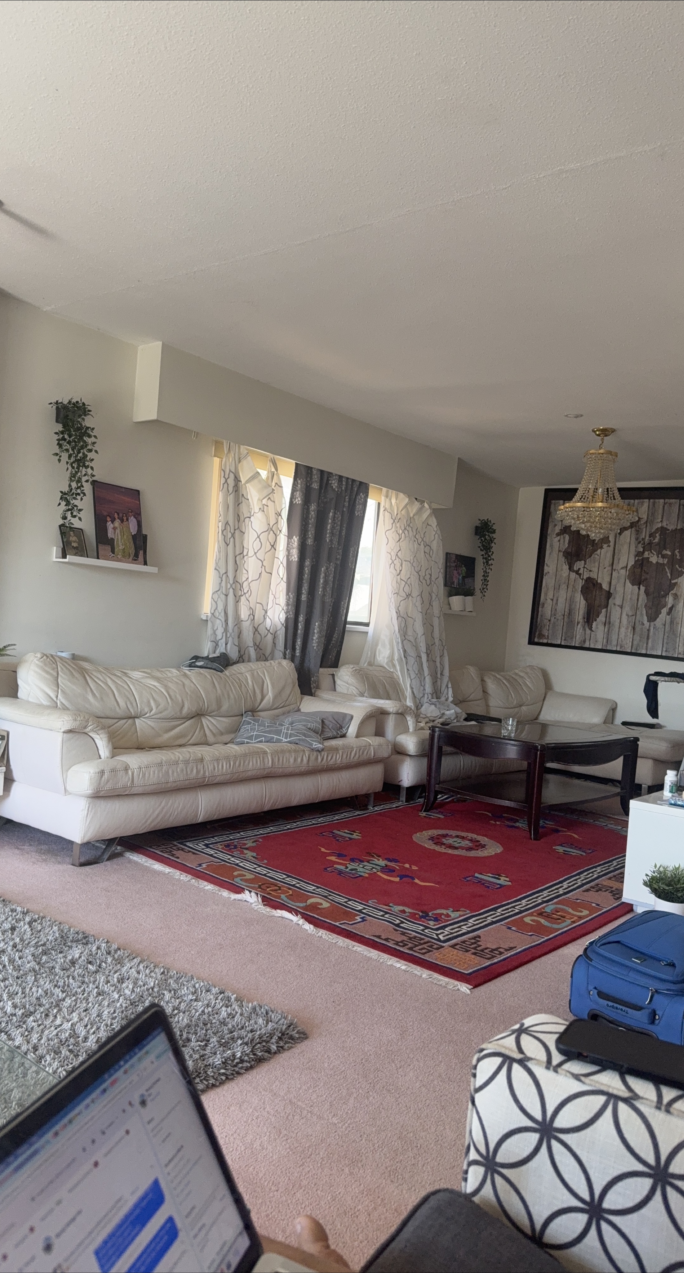 Cream Leather Sofa Set thumbnail