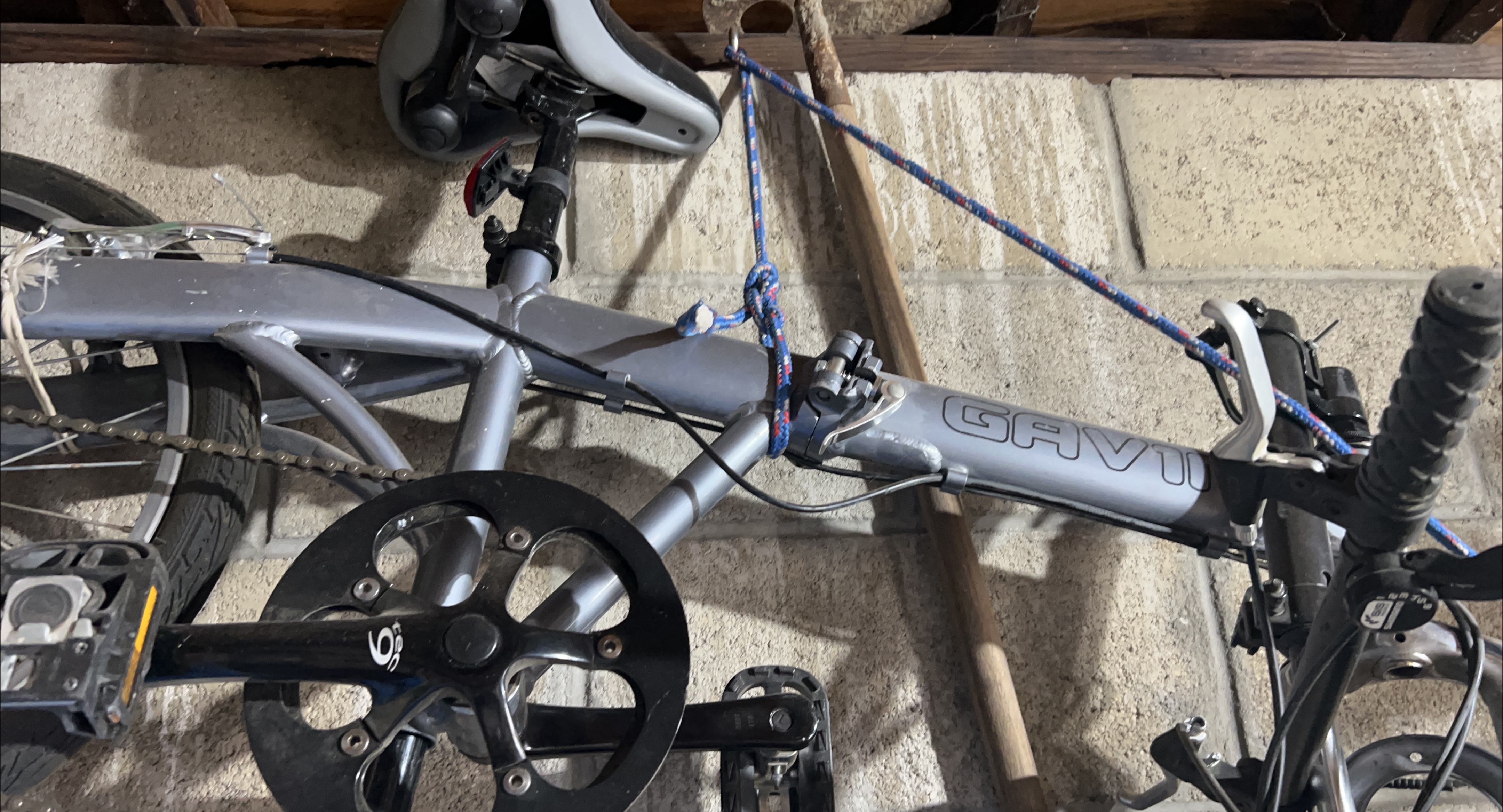 Gavio Folding Bike - Silver thumbnail