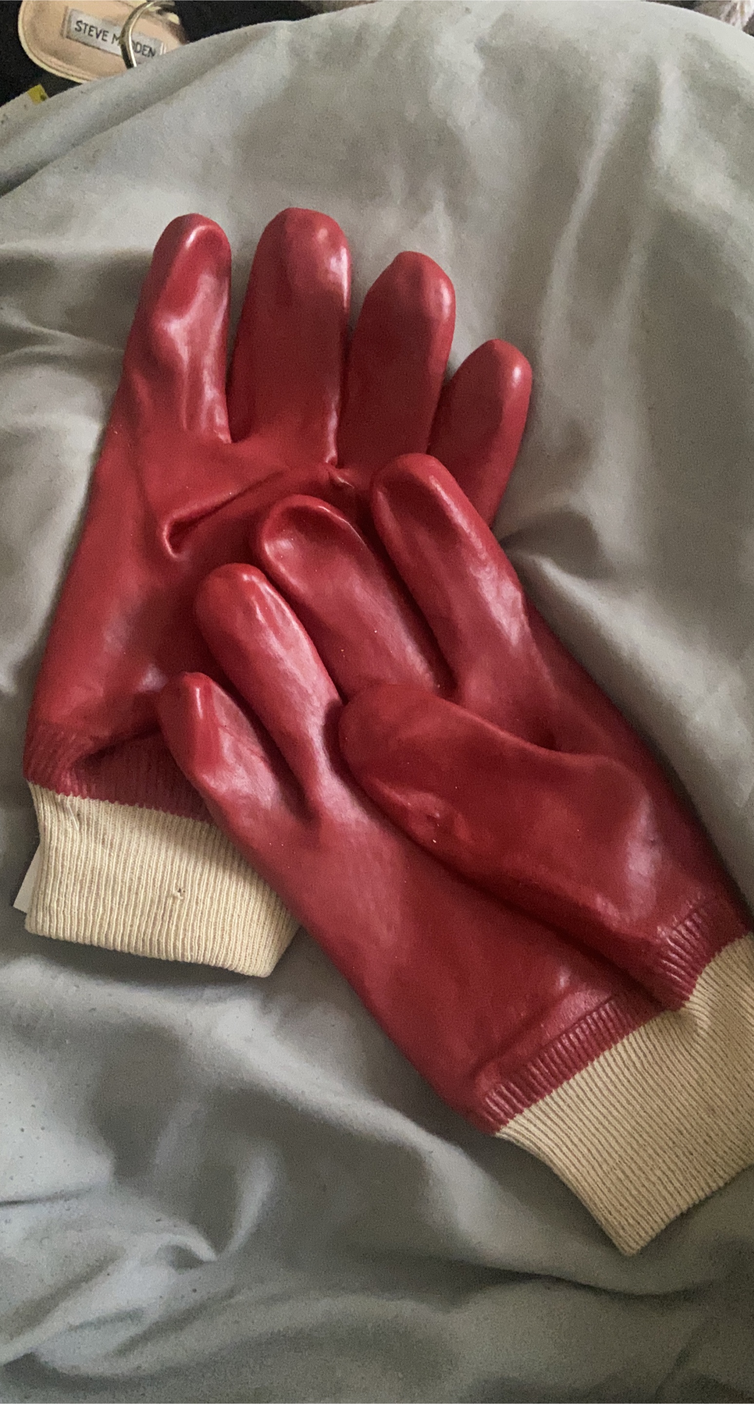 Red Rubber Gloves thumbnail