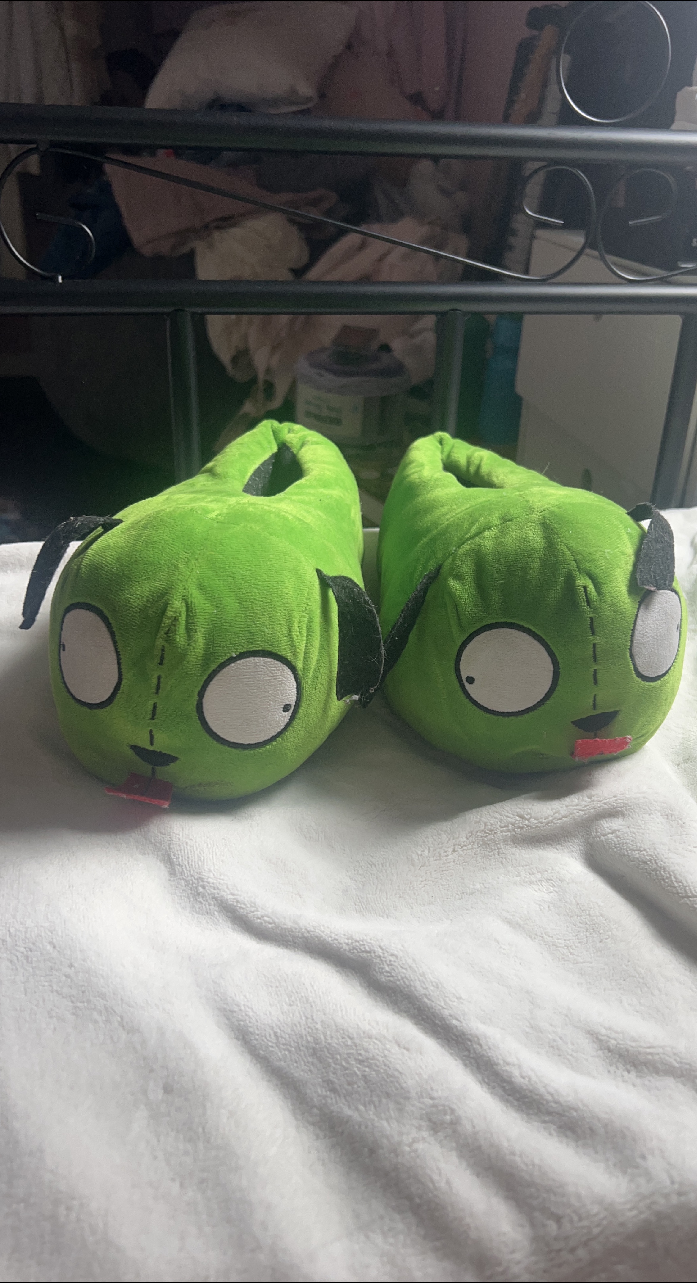 Green Gir Invader Zim Slippers thumbnail