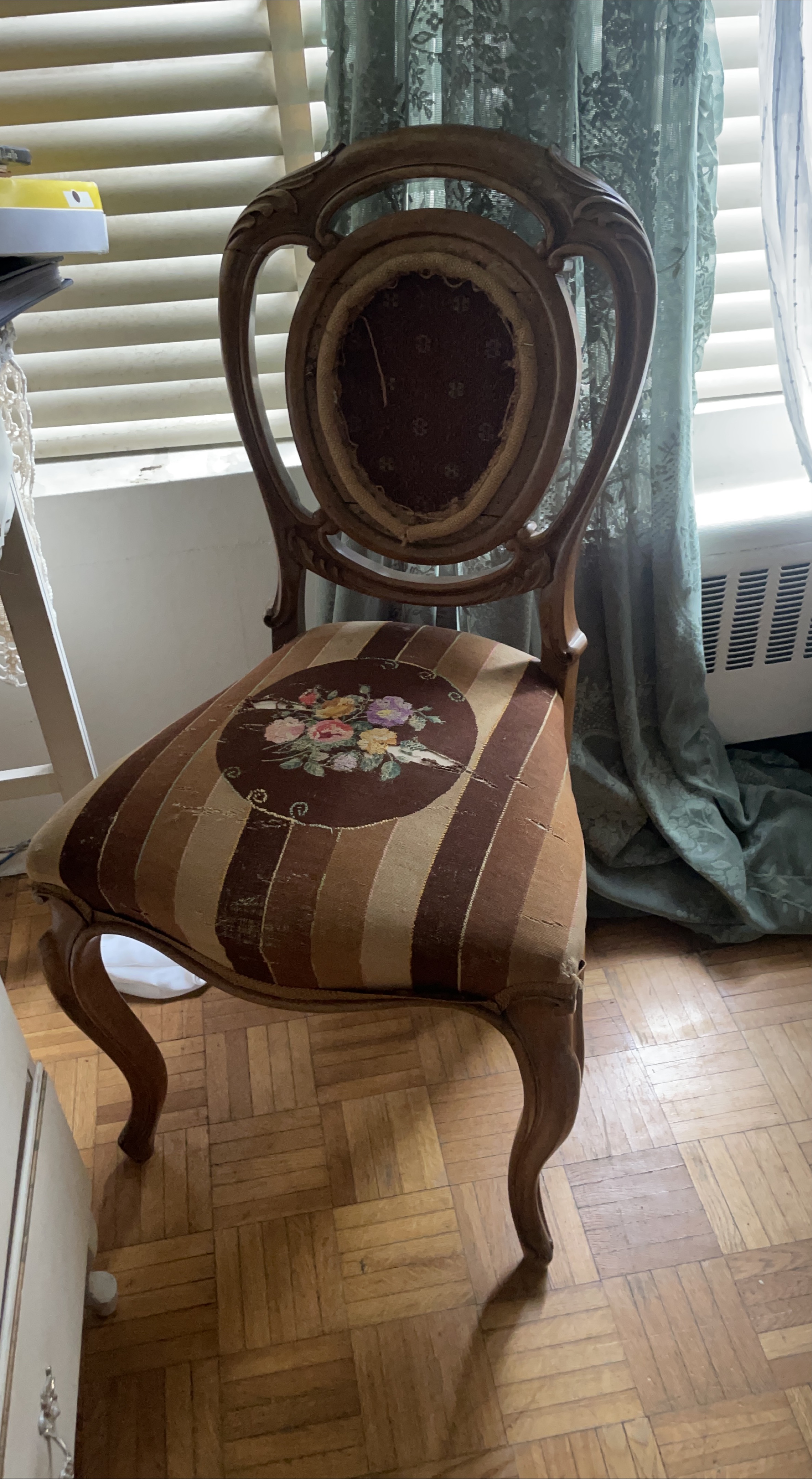 Vintage Floral Upholstered Chair thumbnail