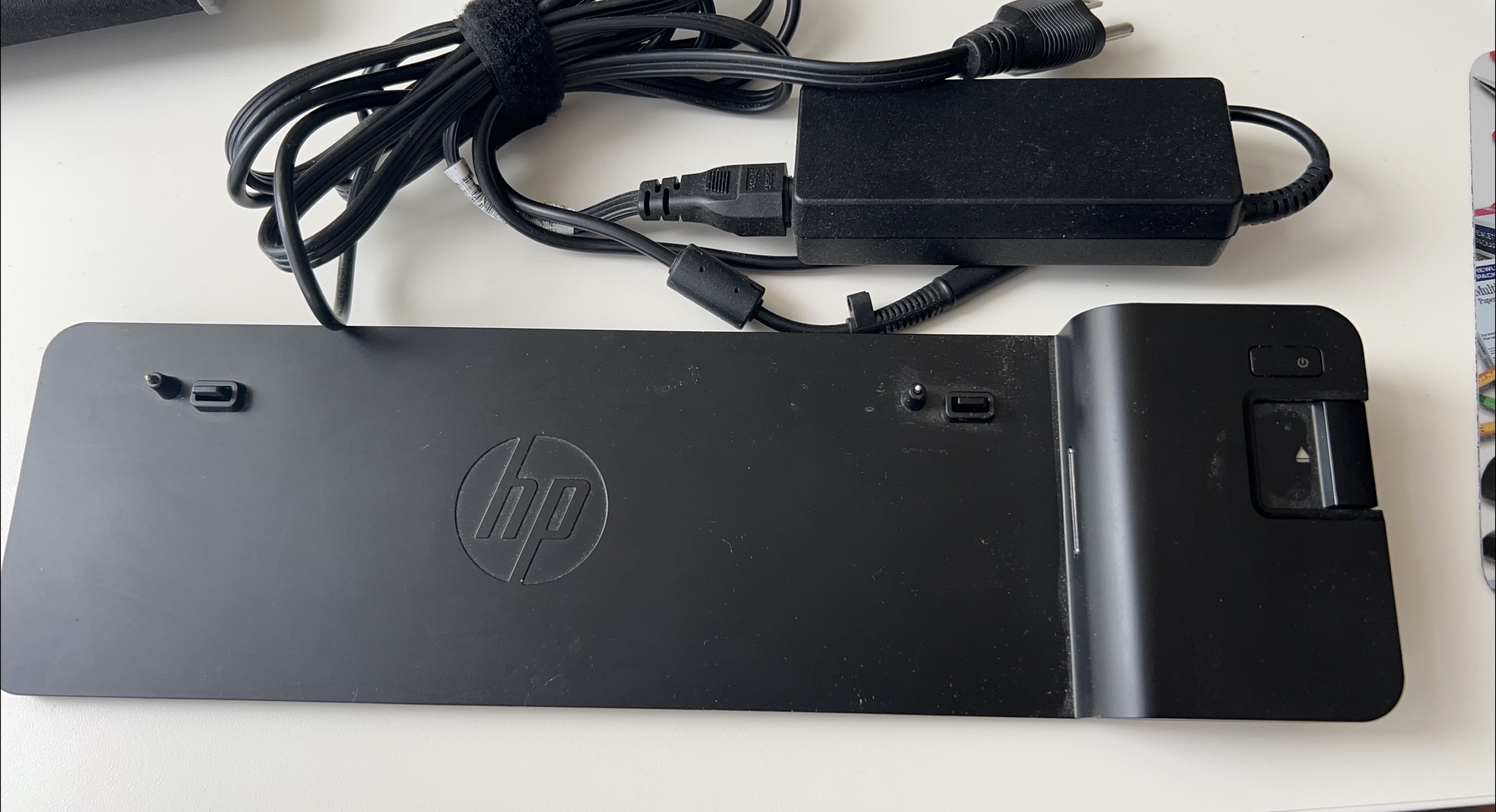 HP Docking Station with Charger thumbnail