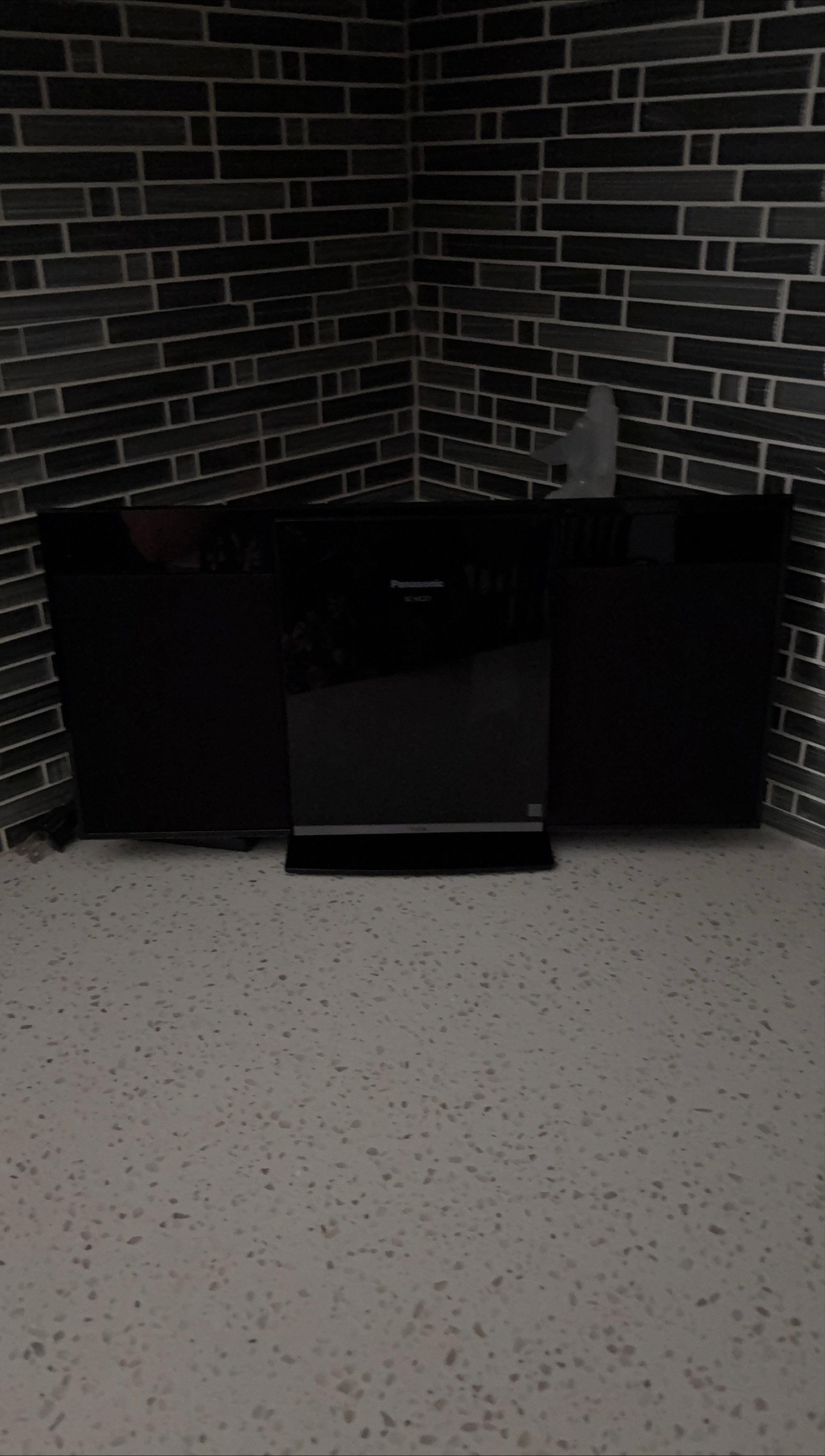 Panasonic SC-HC27 Compact Stereo System thumbnail