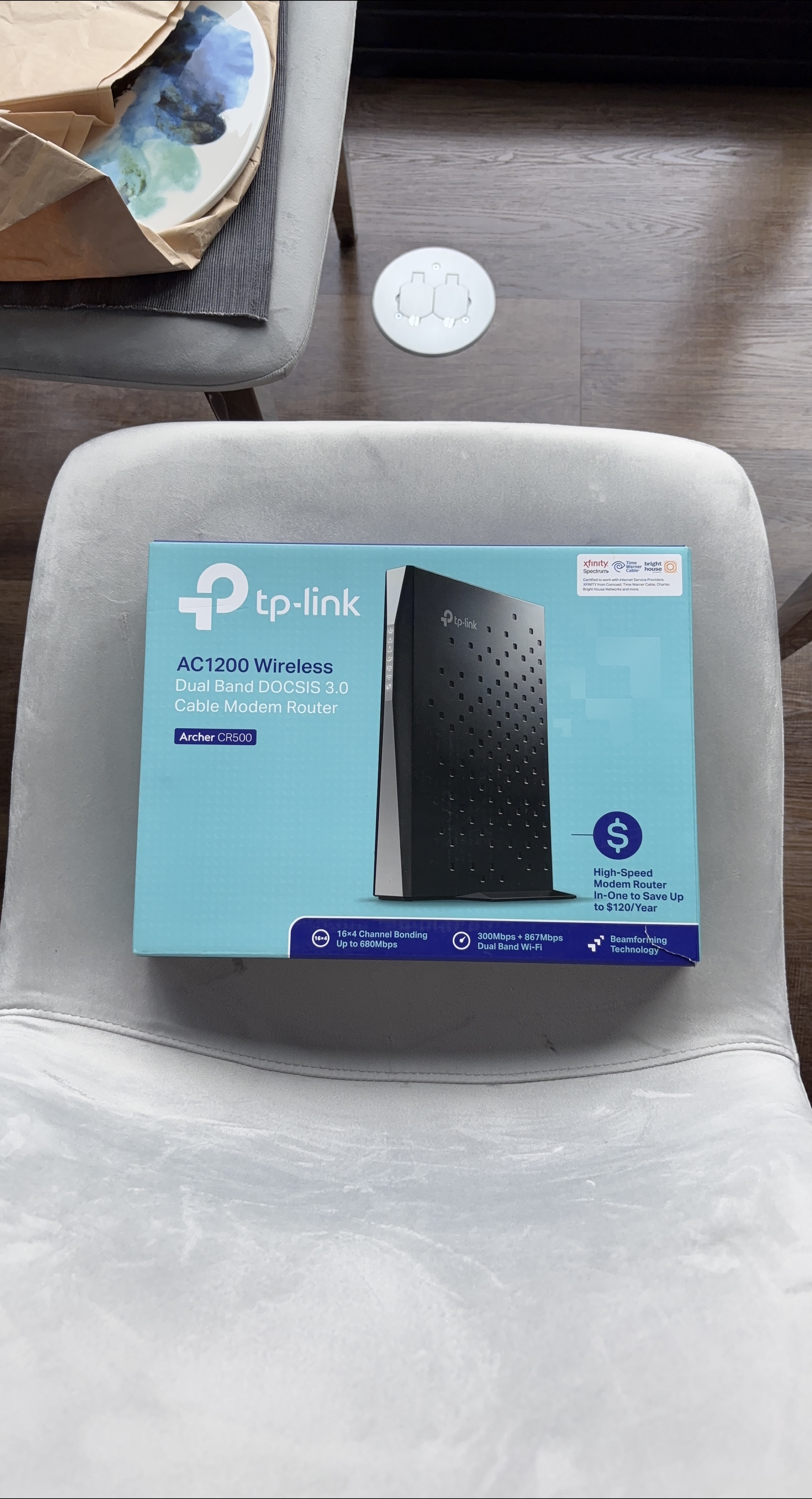 TP-Link AC1200 Wireless Cable Modem Router thumbnail