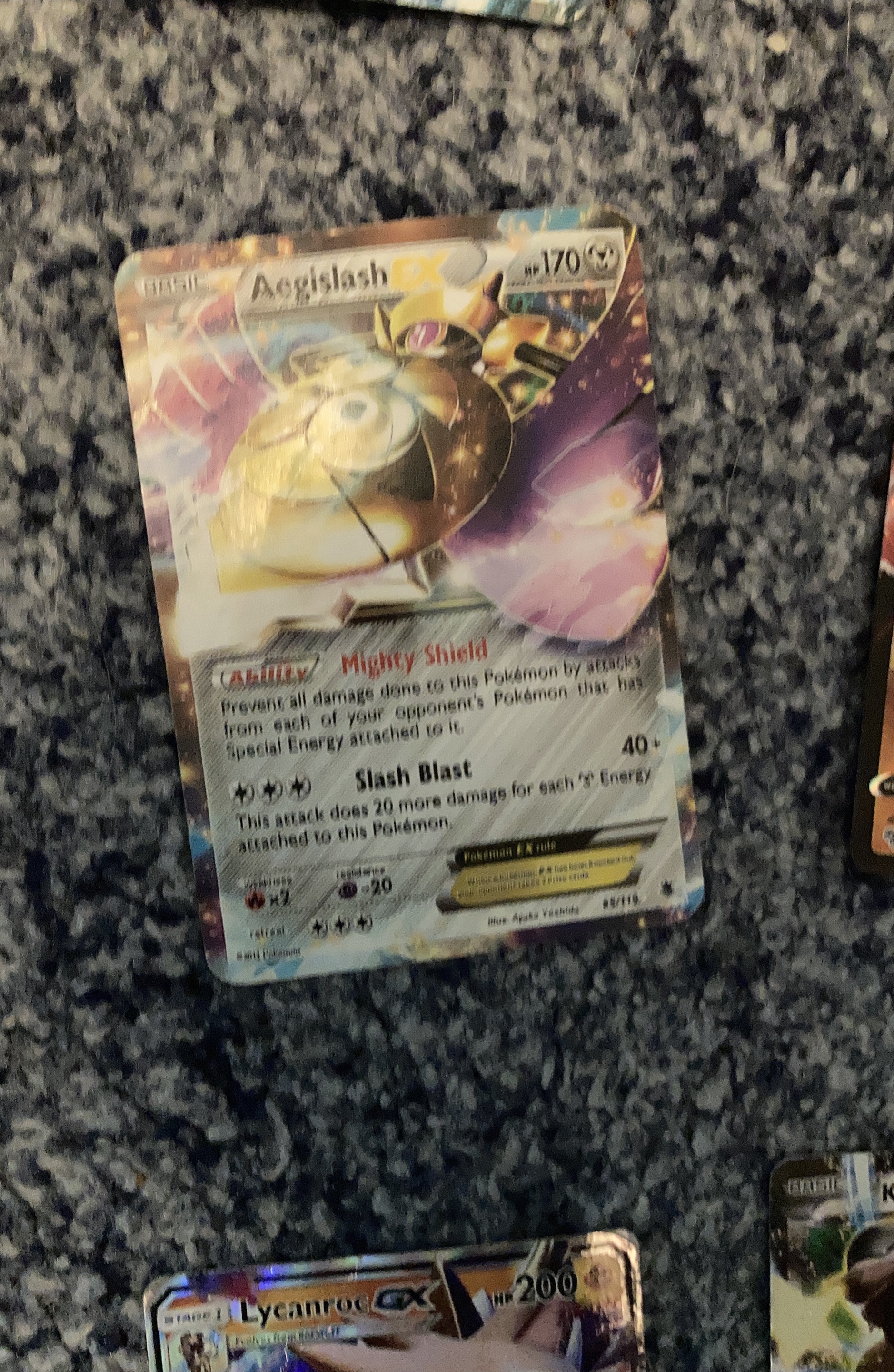 Aegislash Pokemon Card thumbnail