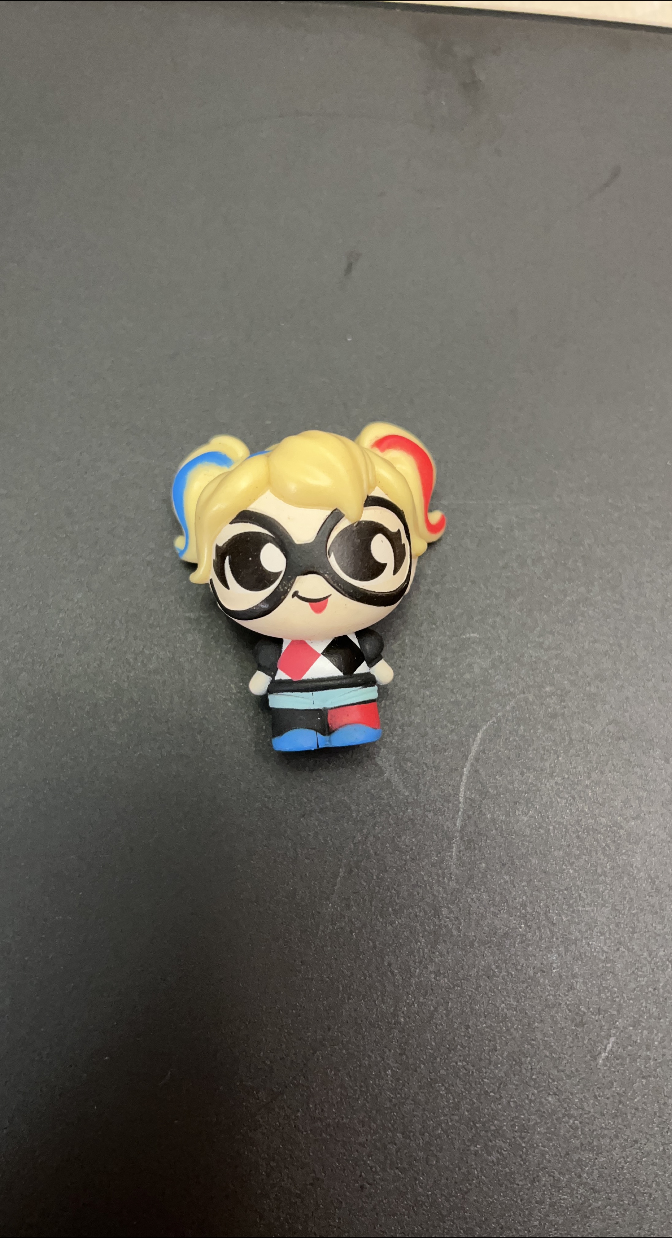 Harley Quinn Figurine 🇨🇦🍁 thumbnail