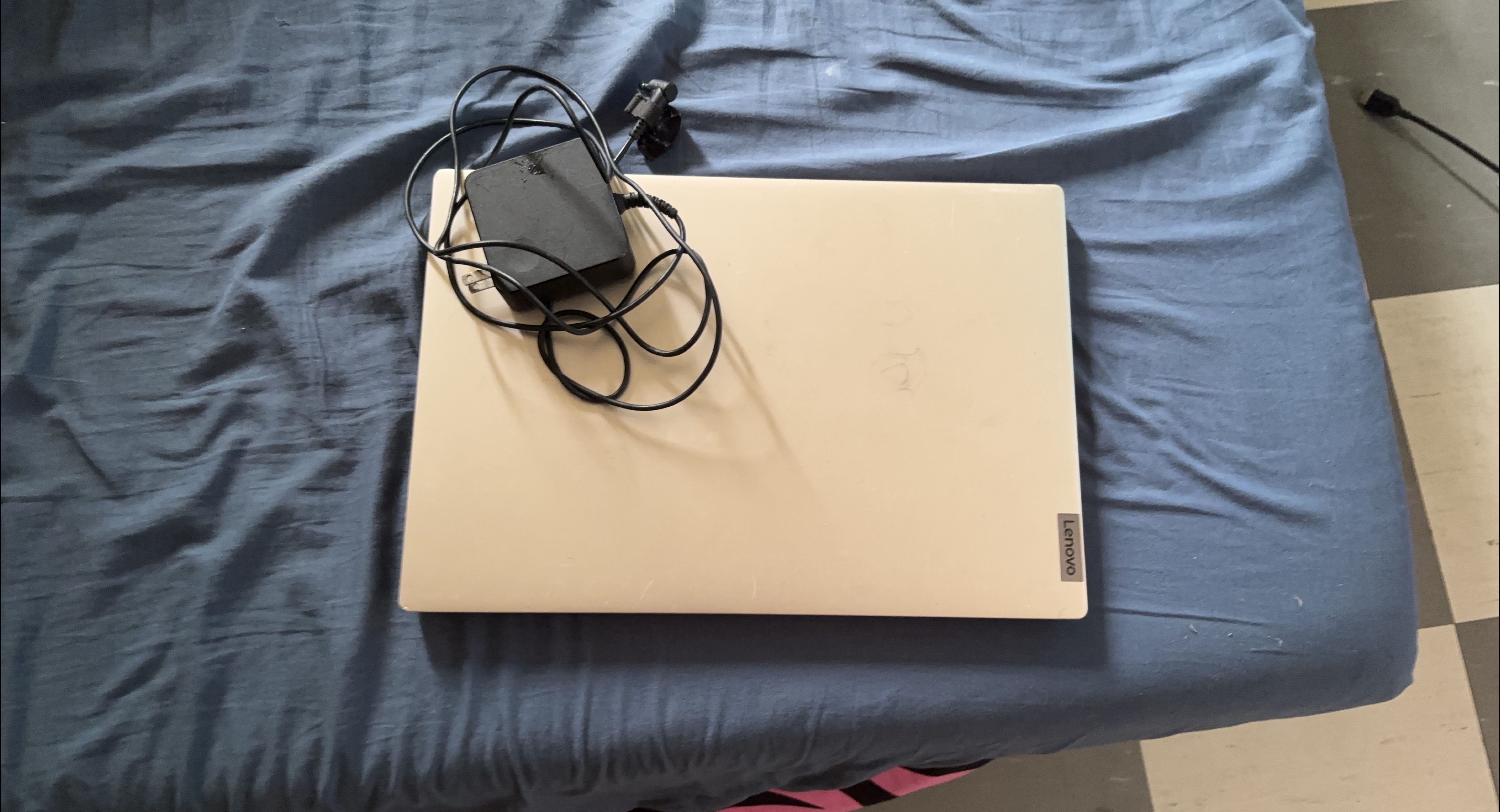 Lenovo Laptop with Charger thumbnail