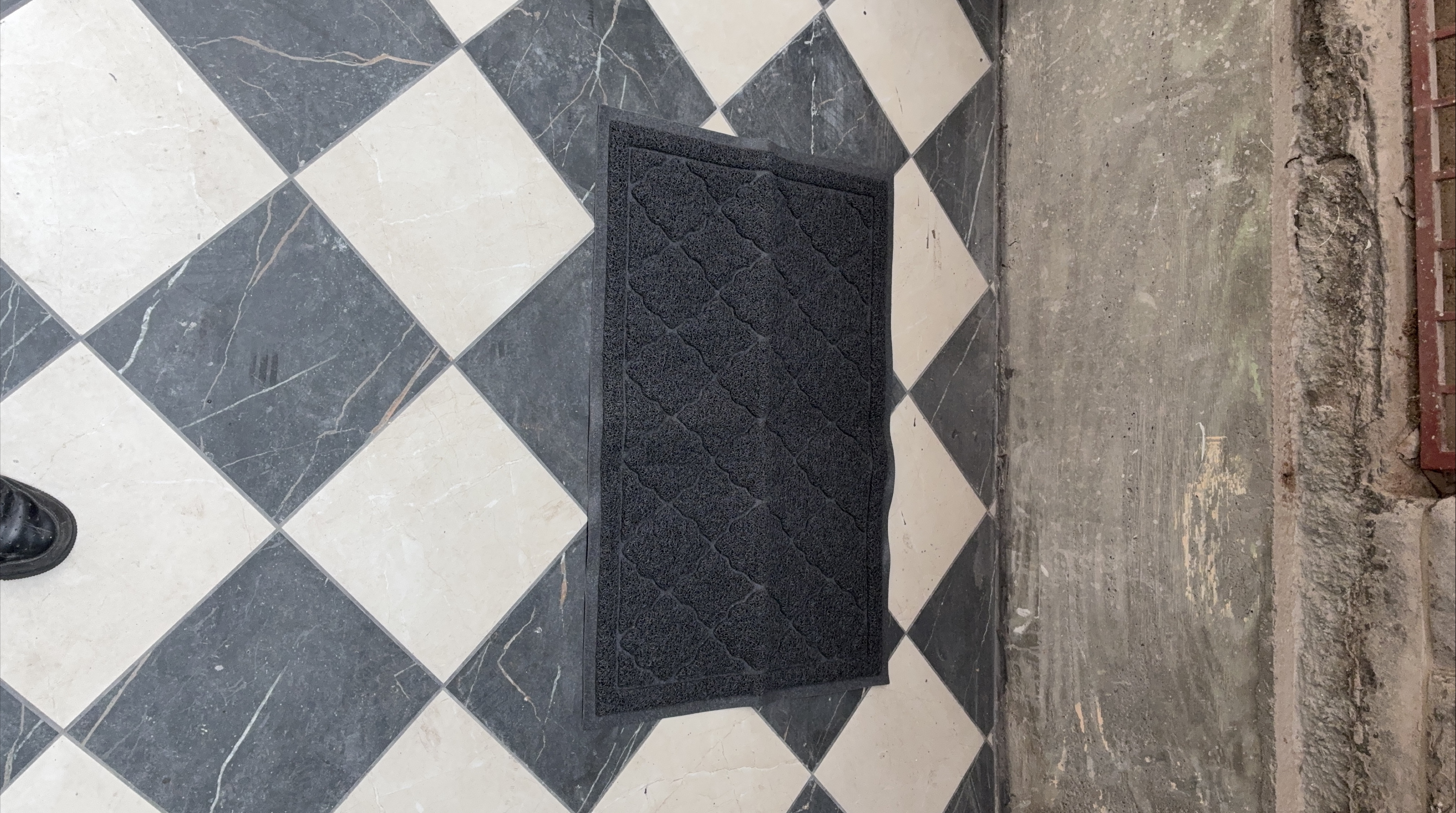 Black Rubber Door Mat thumbnail