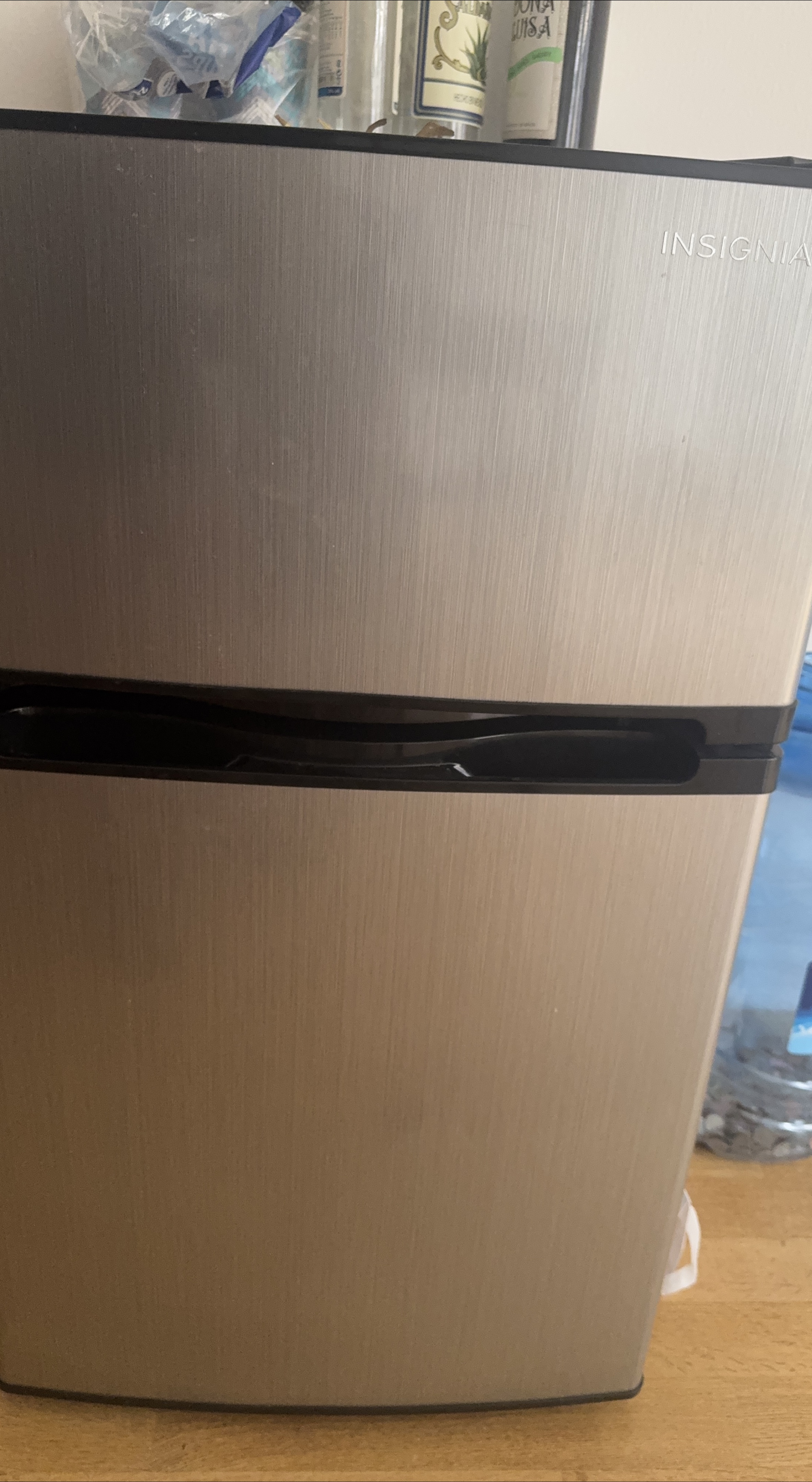 Insignia Mini Fridge - Compact Refrigerator thumbnail