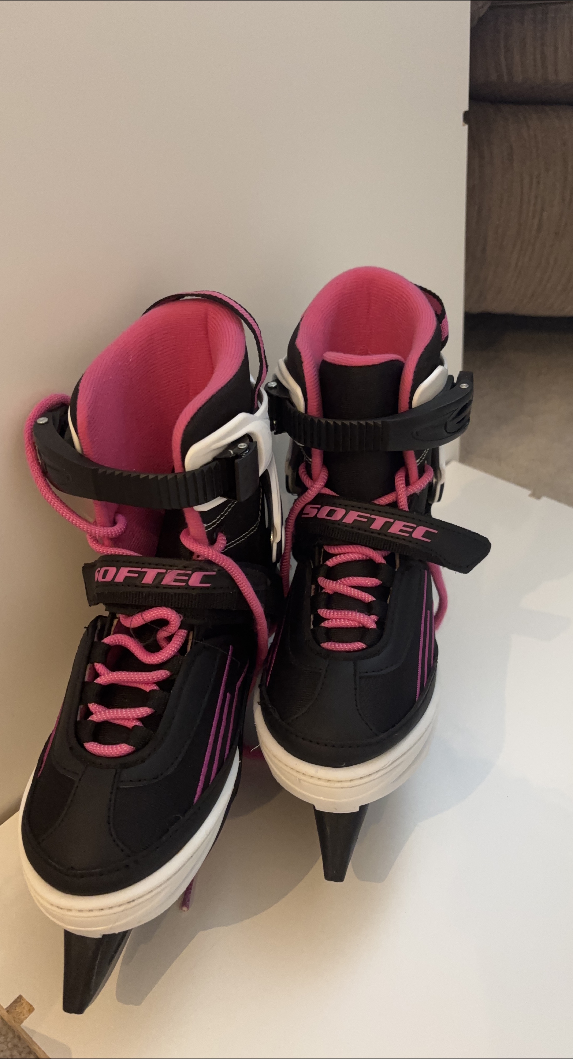 Softec Adjustable Ice Skates - Size US 2-6 thumbnail