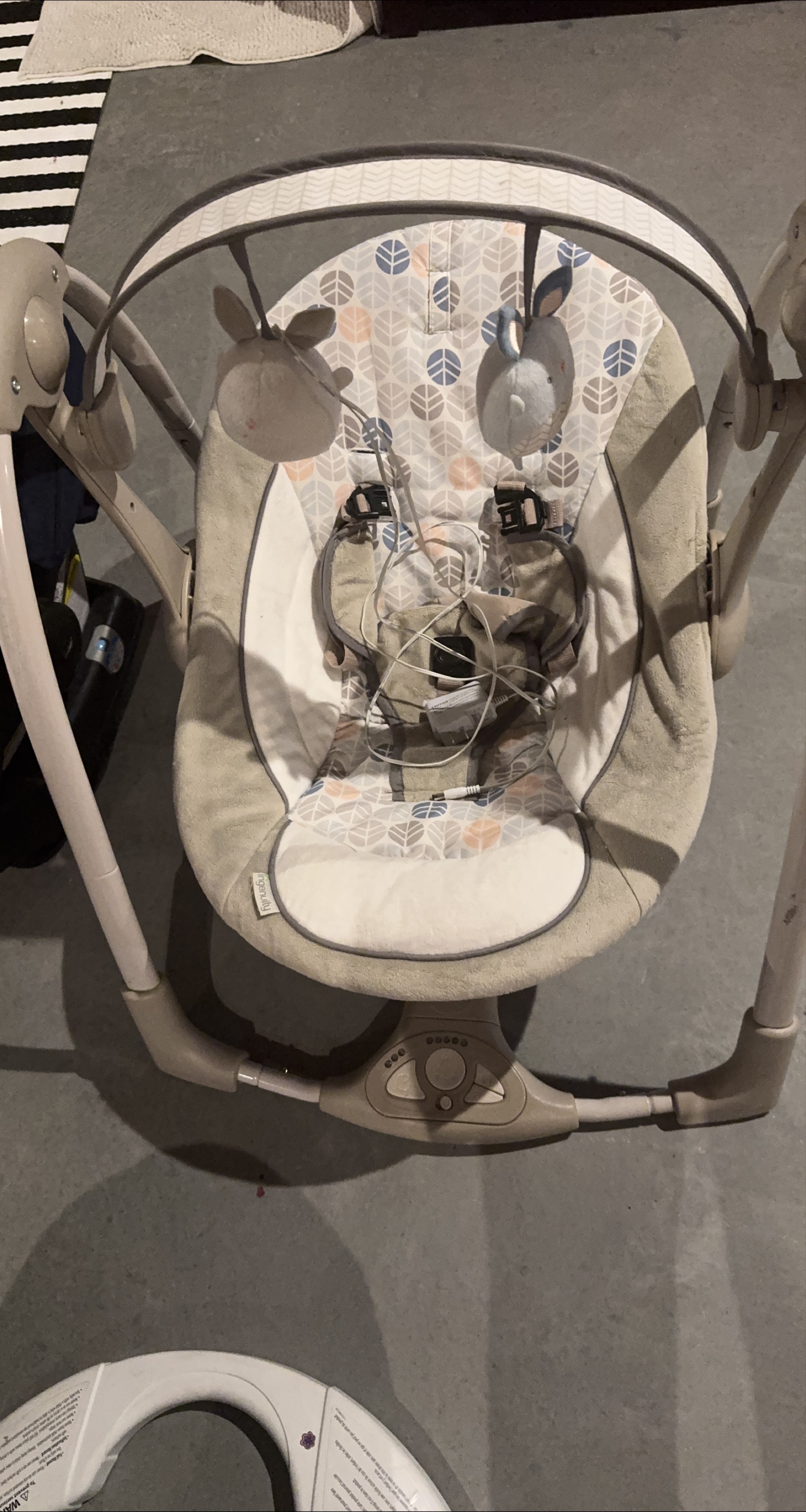 Ingenuity Baby Swing - Great Condition thumbnail