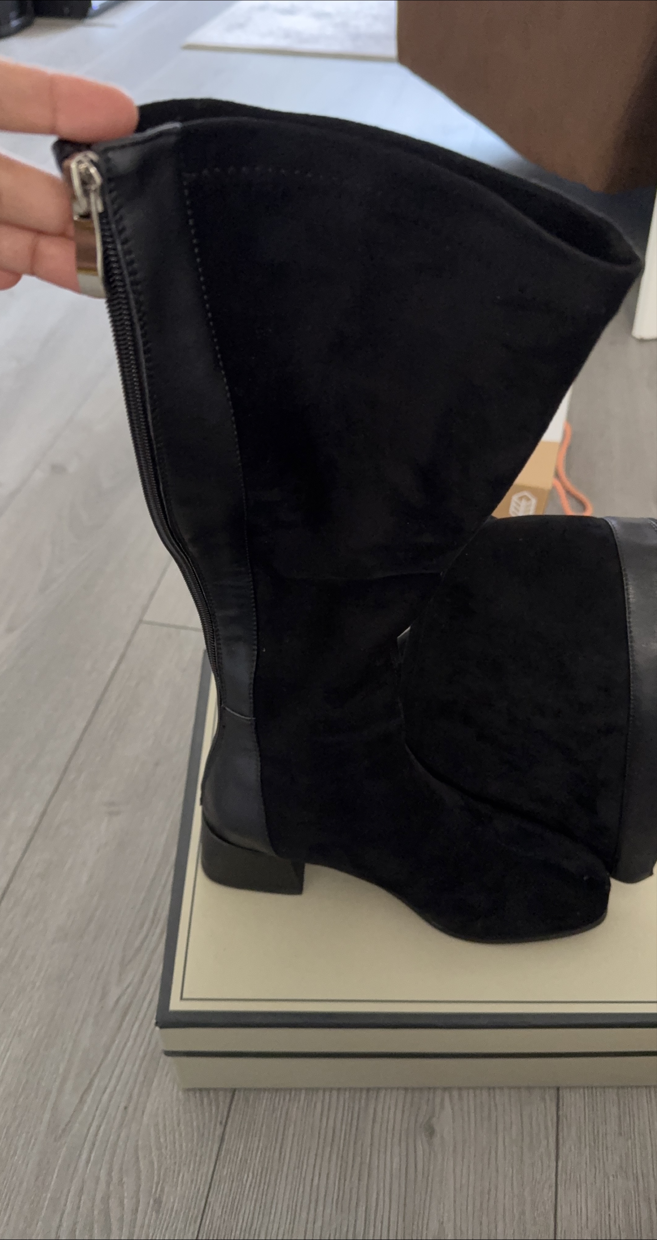 Black Knee High Boots thumbnail