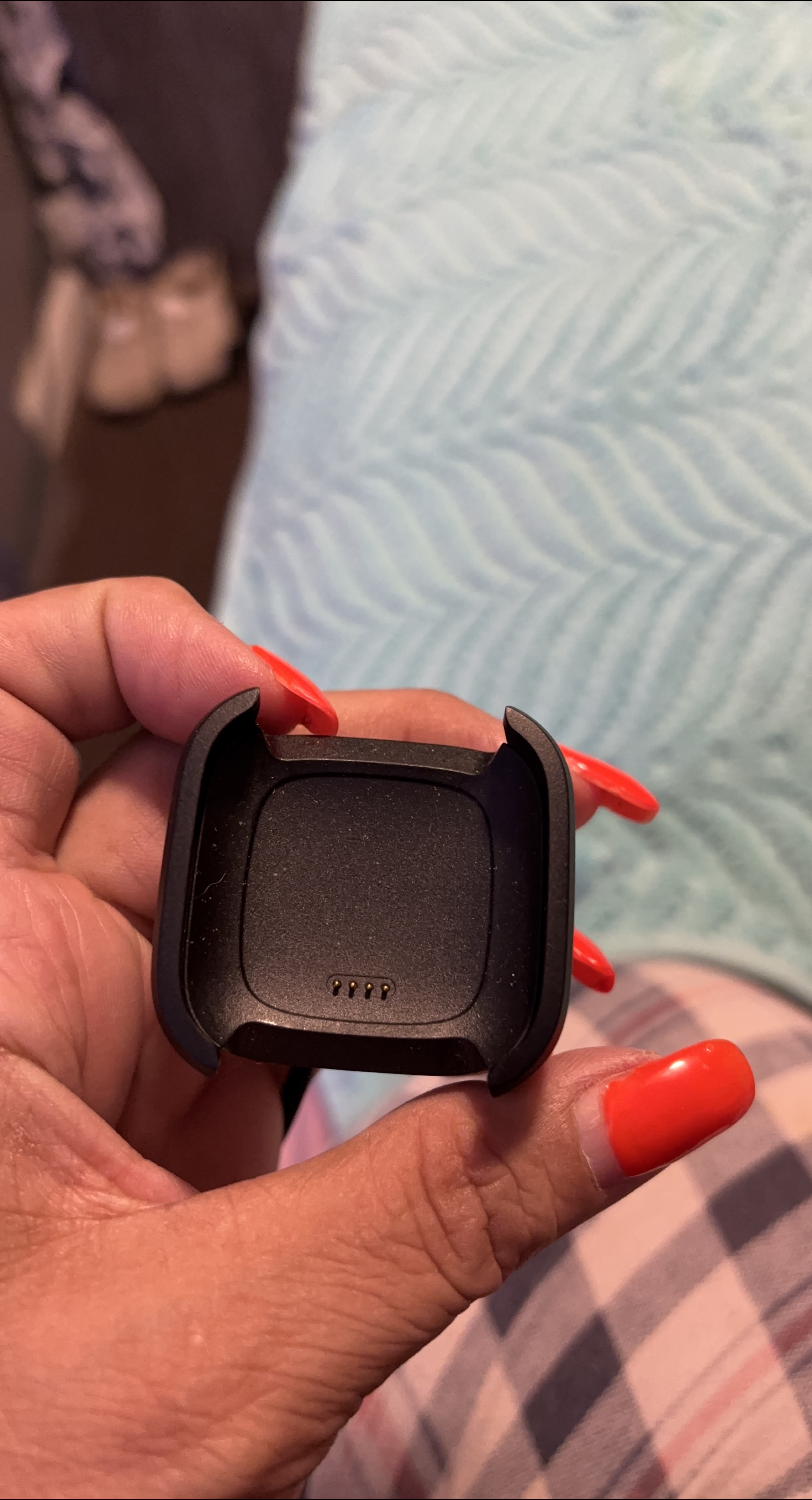 Fitbit Versa 2 Charger - Black thumbnail