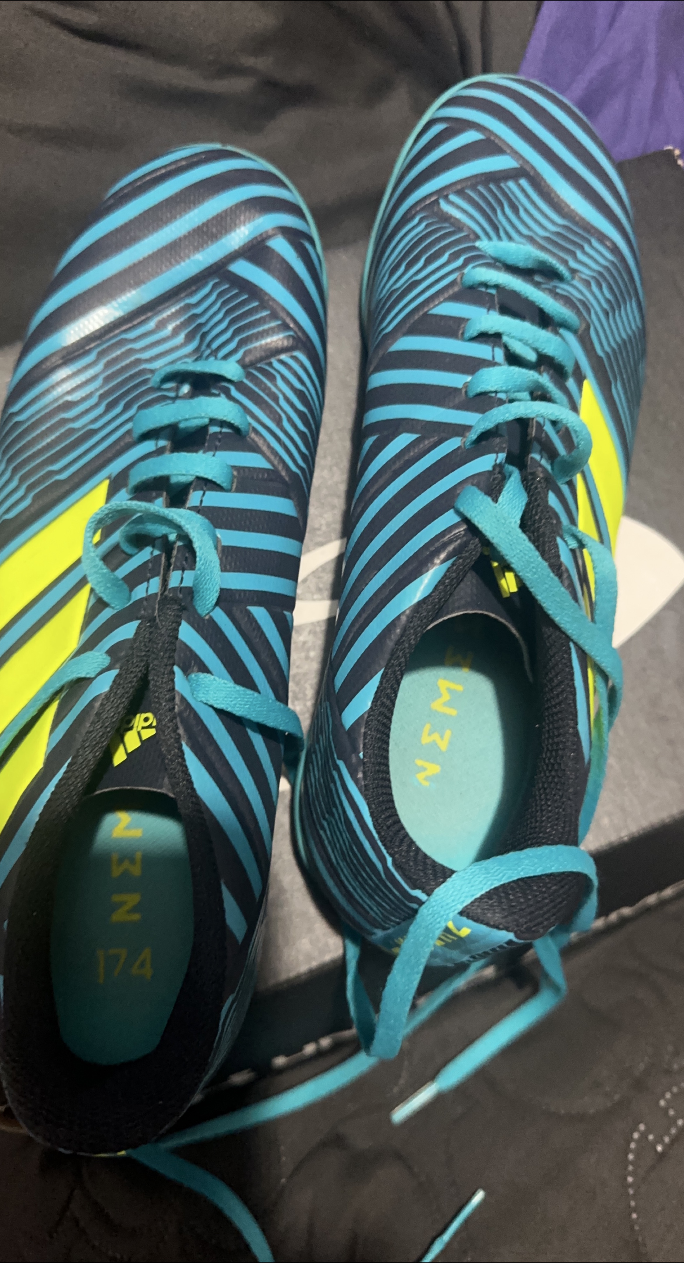 Adidas Nemeziz Soccer Shoes - Size 7