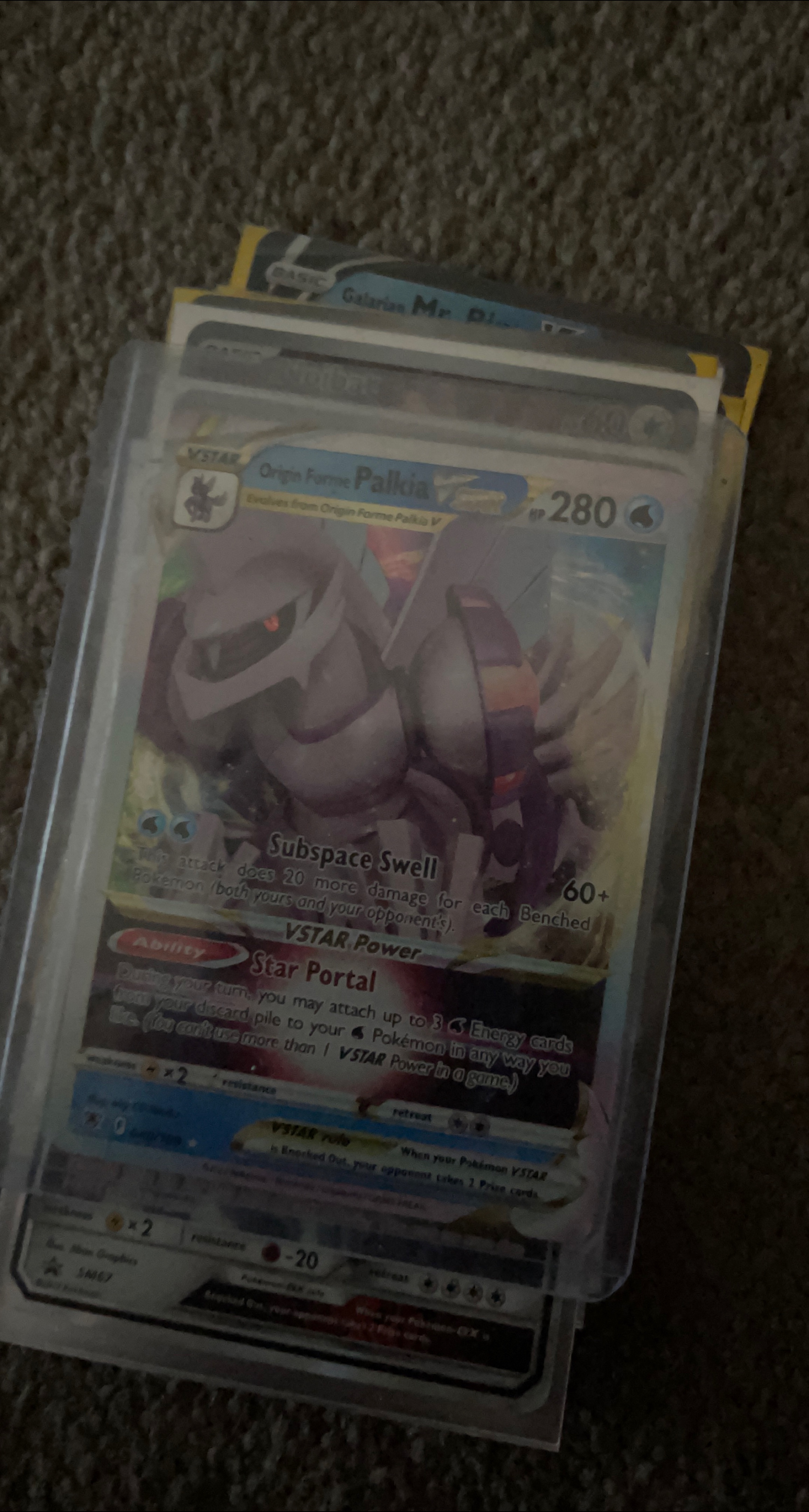 Origin Forme Palkia VSTAR Pokemon Card thumbnail