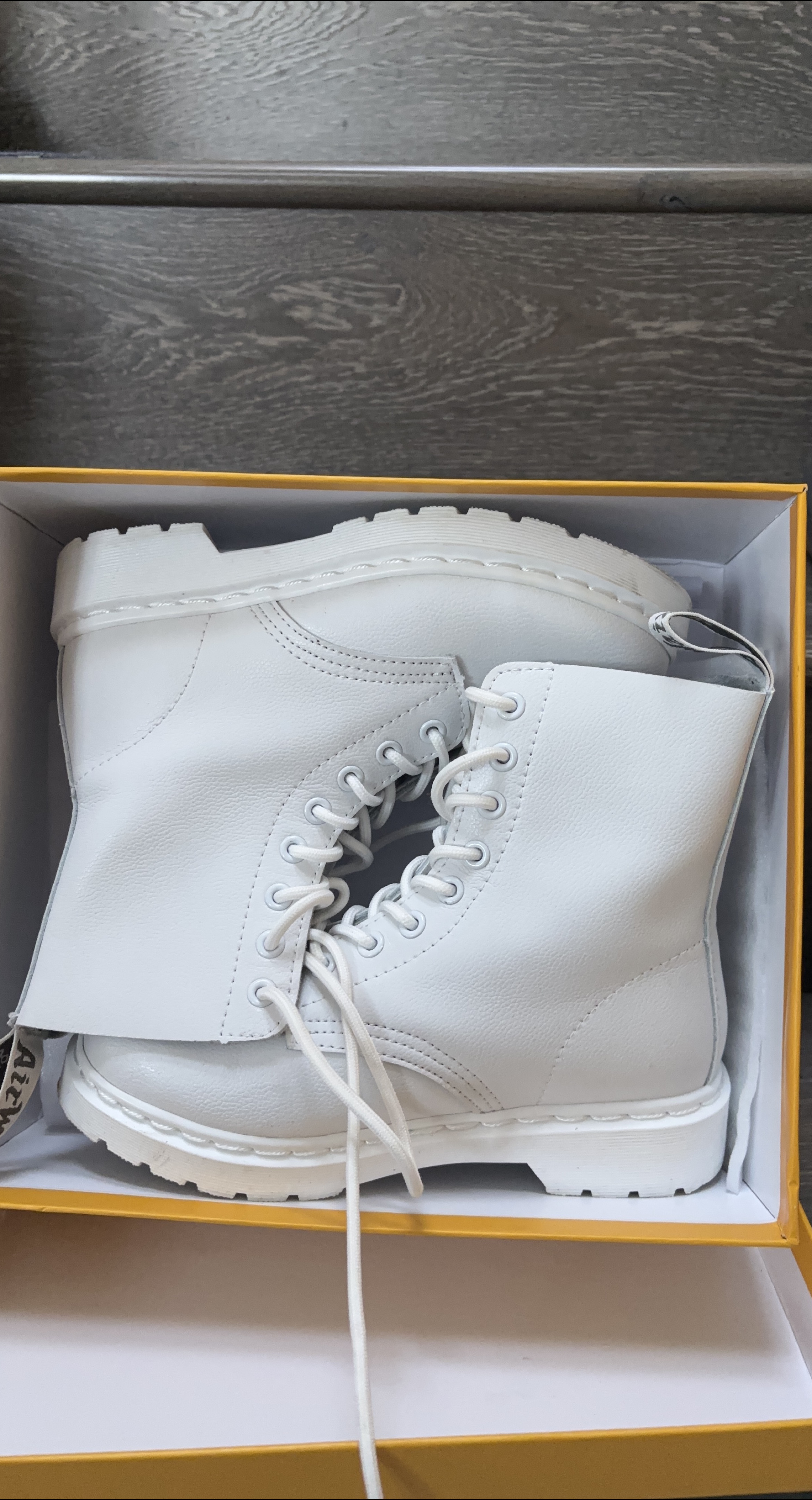 New Mono White Boots - Size US 7 thumbnail