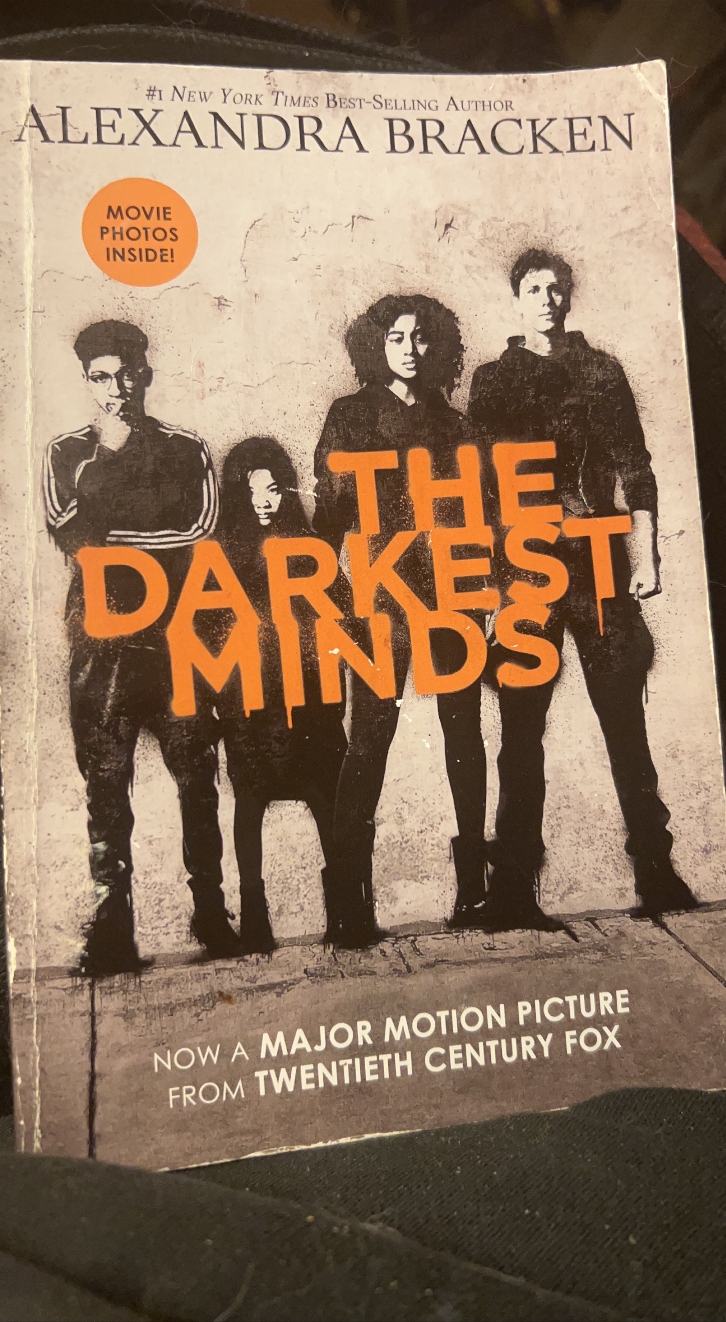 The Darkest Minds by Alexandra Bracken thumbnail