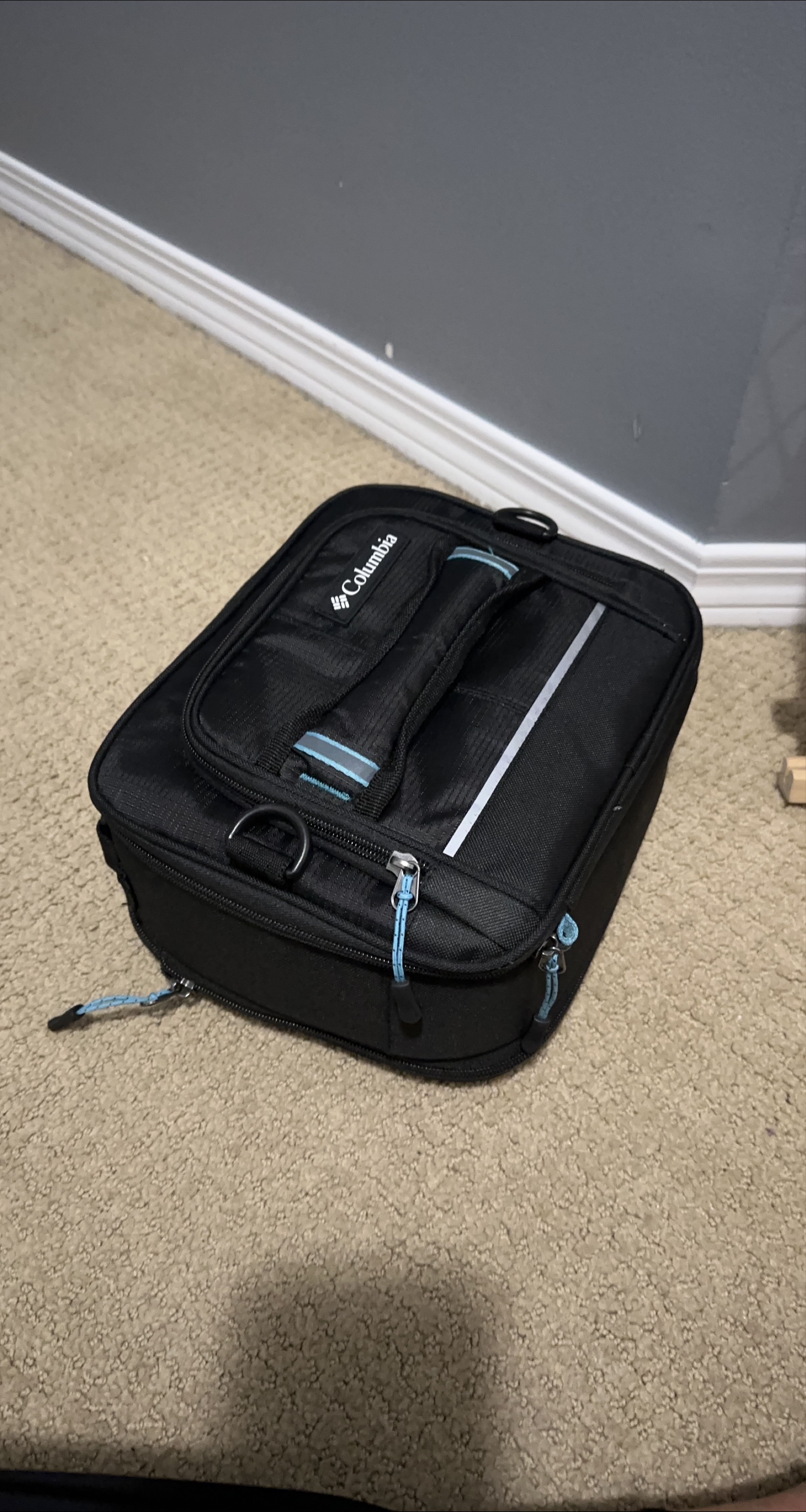 Columbia Black Lunch Box thumbnail